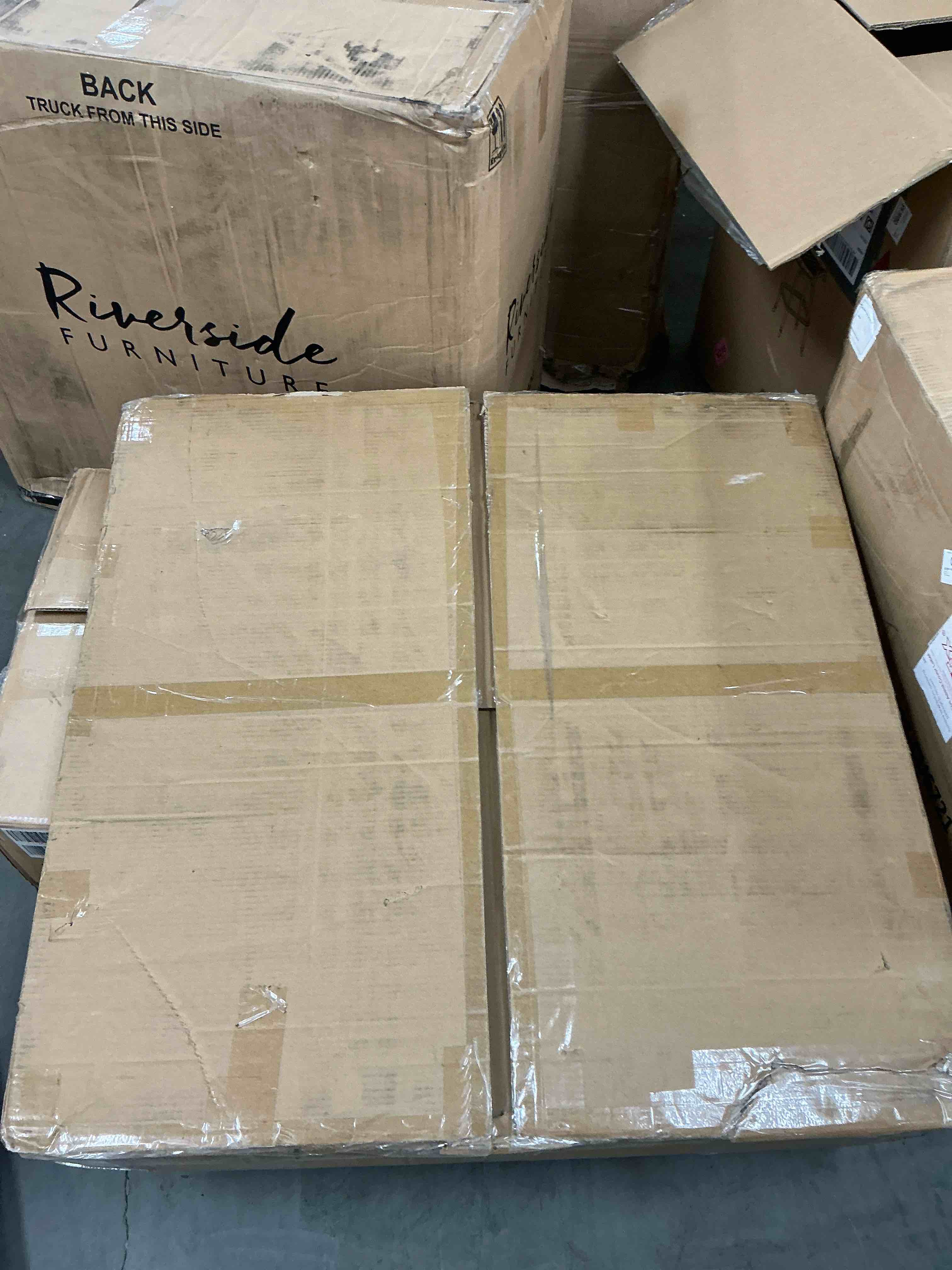 https://s3.amazonaws.com/lotting-images-prod/EmanualPiazza/BRN3709194_1758041396445.jpeg