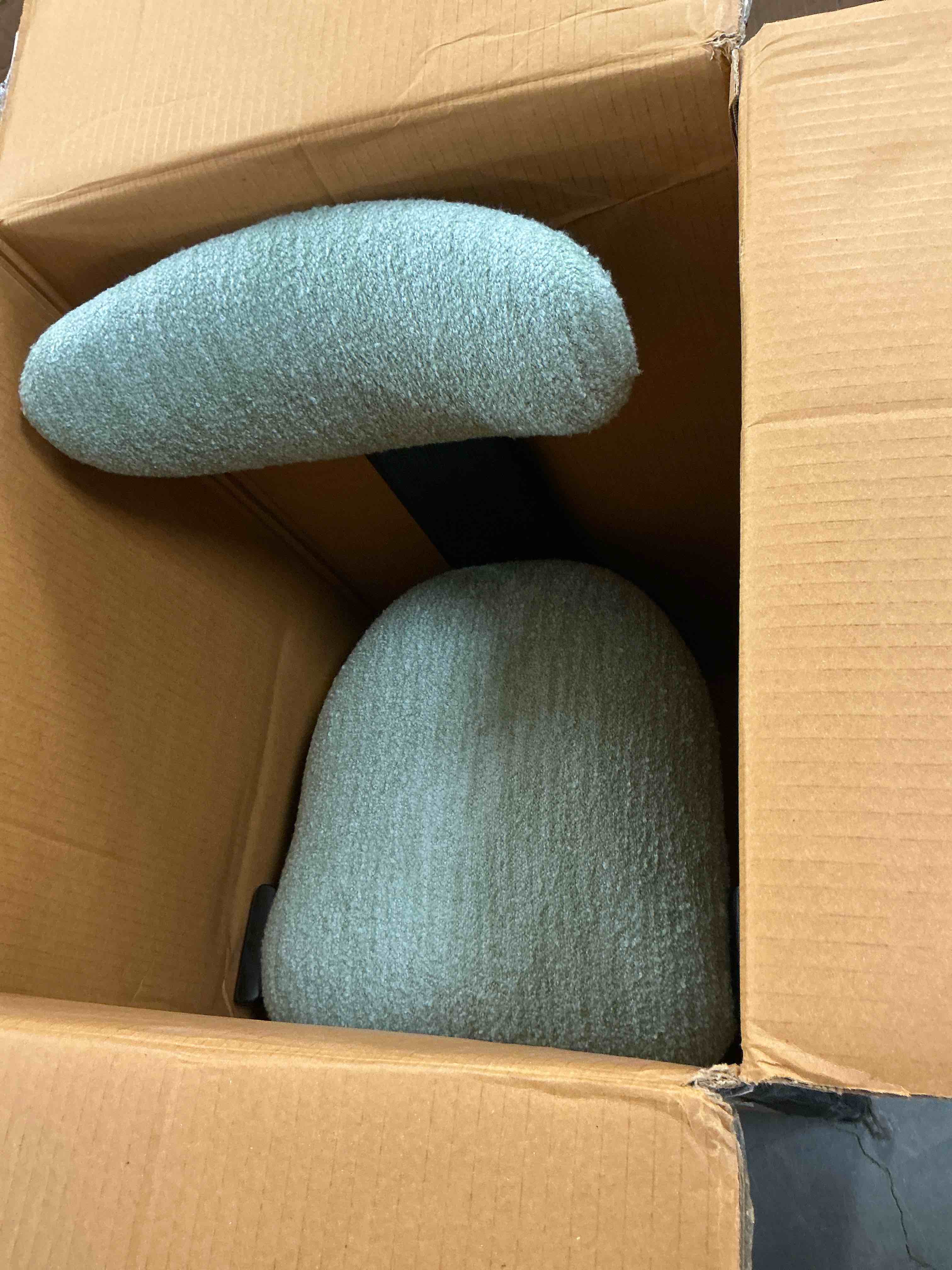 https://s3.amazonaws.com/lotting-images-prod/EmanualPiazza/BRN3709202_1758038568026.jpeg