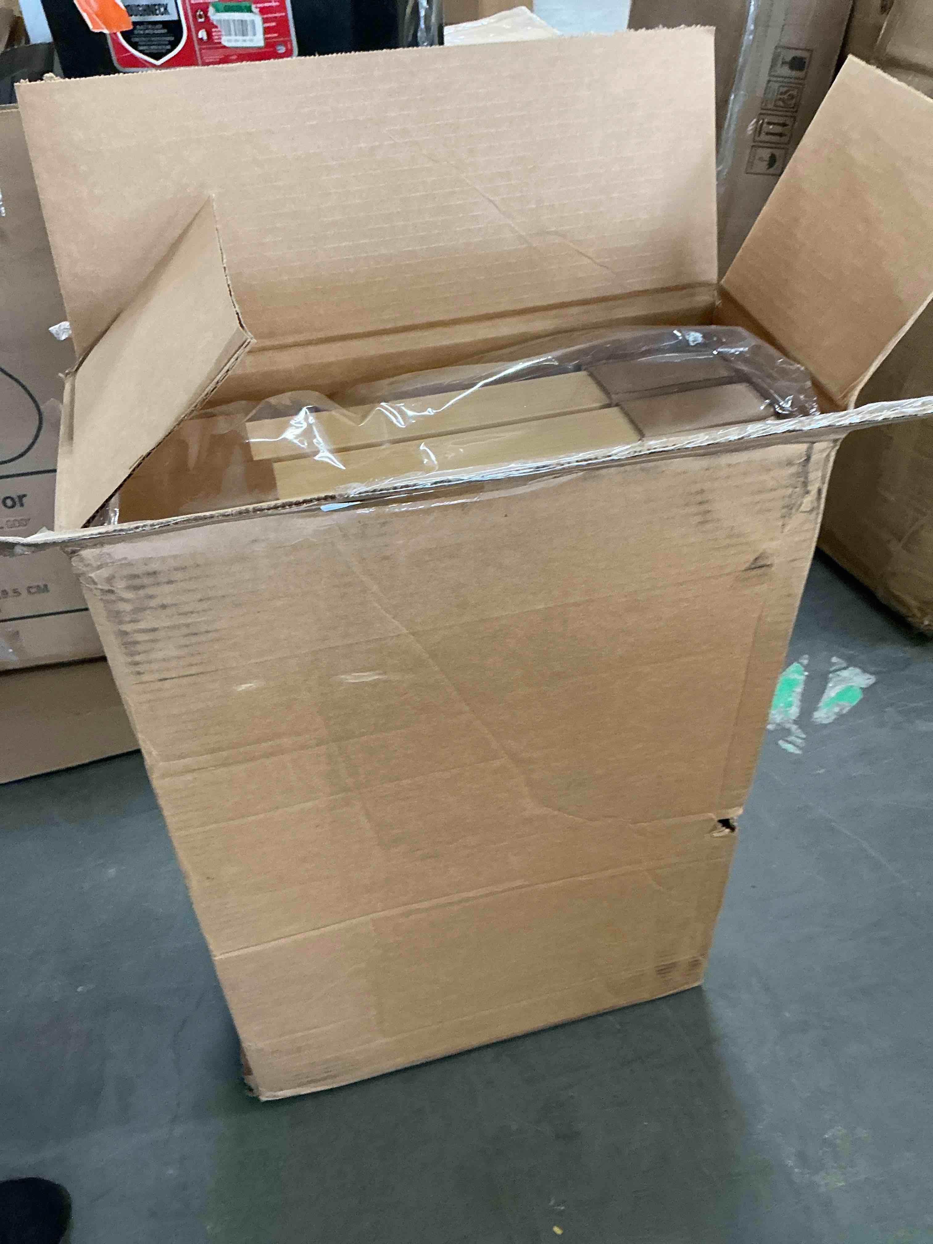 https://s3.amazonaws.com/lotting-images-prod/EmanualPiazza/BRN3709215_1758049834775.jpeg