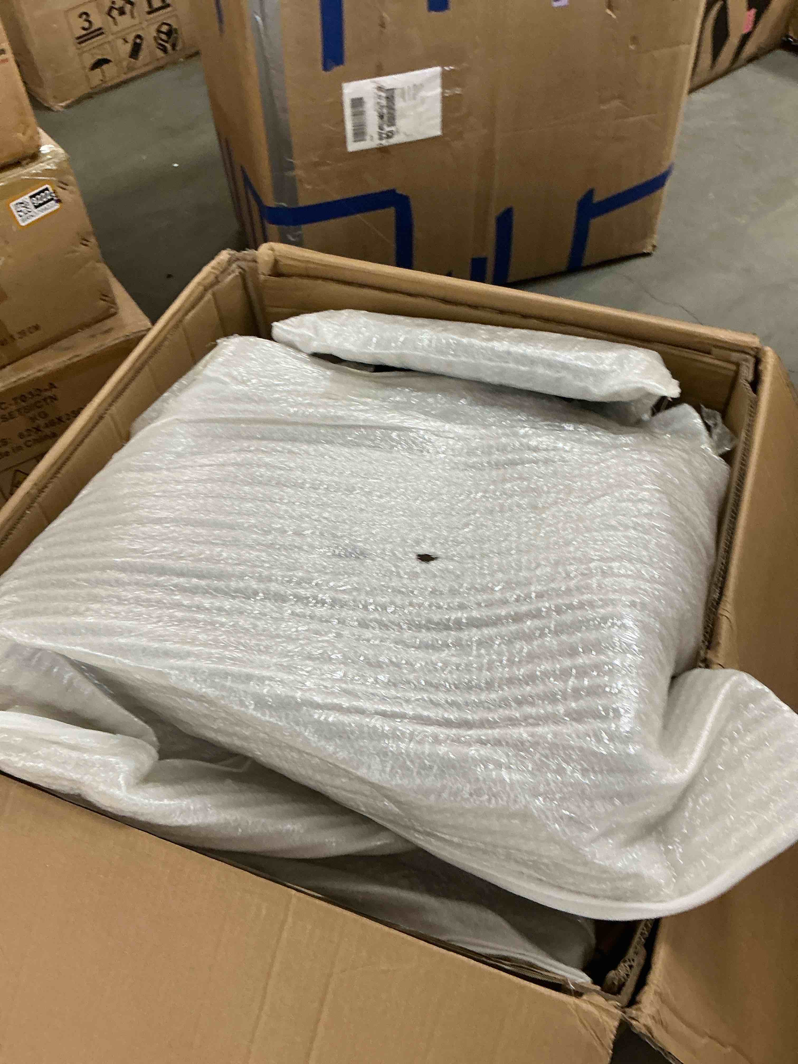https://s3.amazonaws.com/lotting-images-prod/EmanualPiazza/BRN3709220_1758047289902.jpeg