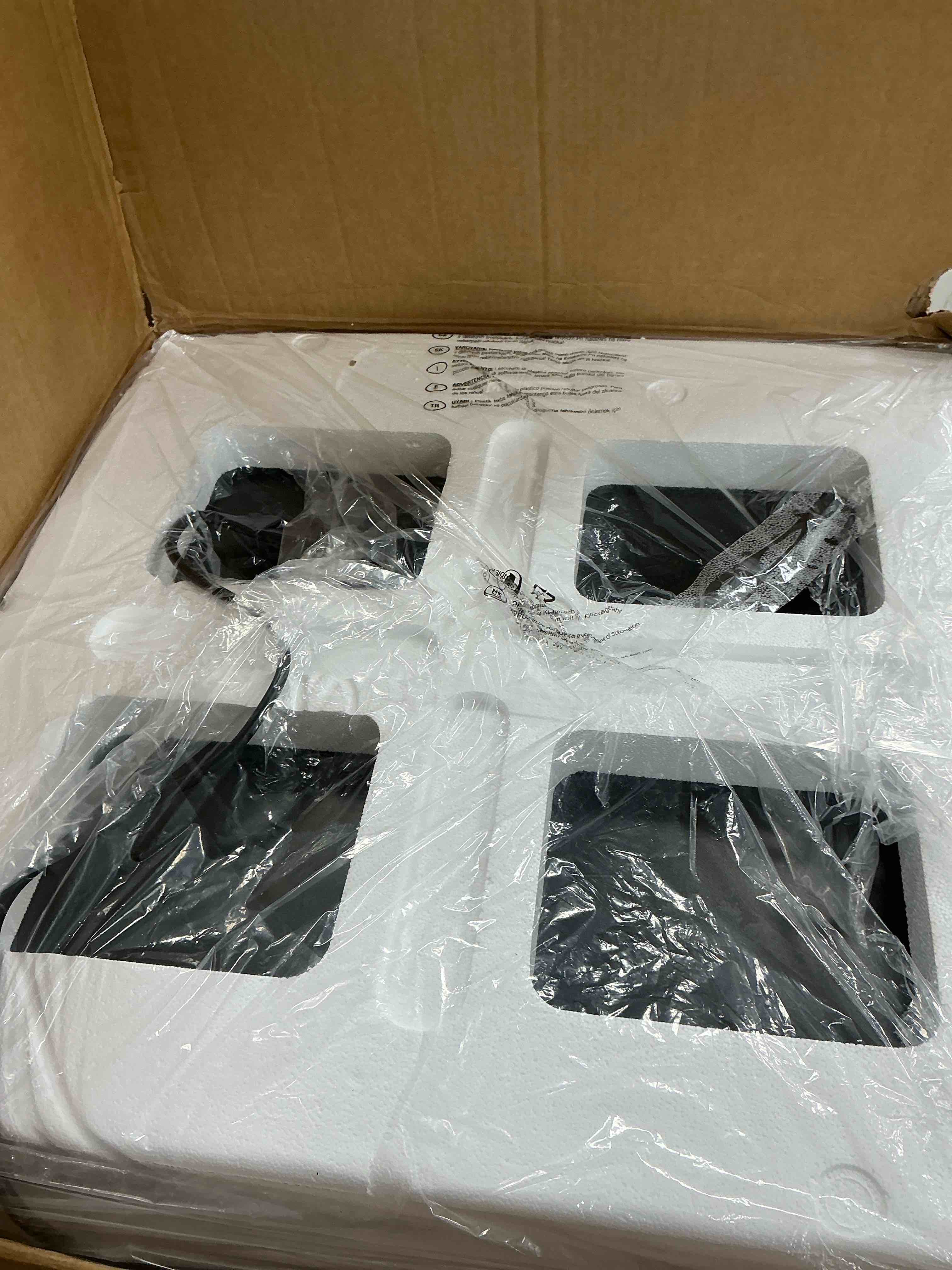 https://s3.amazonaws.com/lotting-images-prod/EmanualPiazza/BRN3709260_1758142600412.jpeg