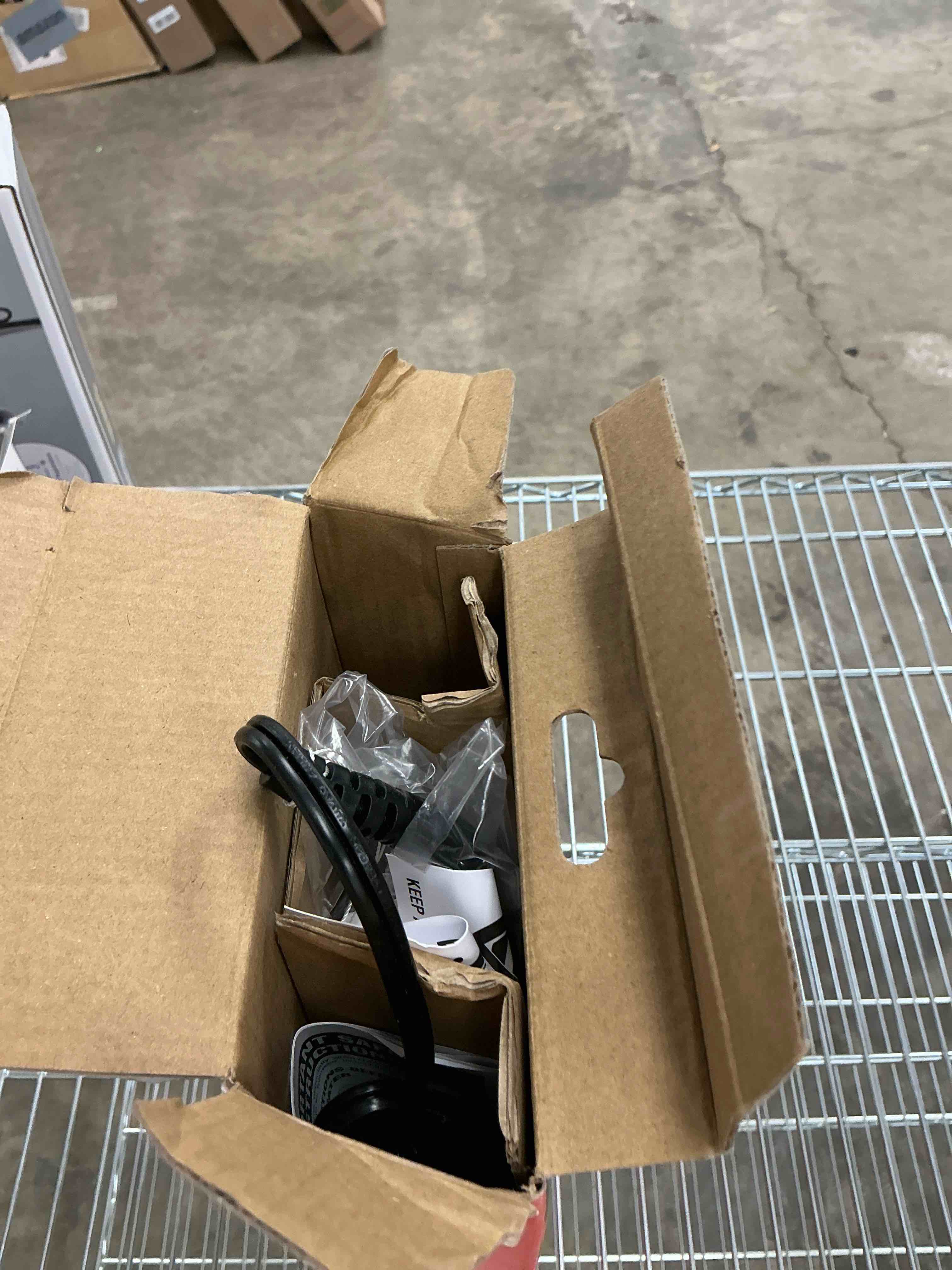 https://s3.amazonaws.com/lotting-images-prod/EmanualPiazza/BRN3709509_1758653371593.jpeg