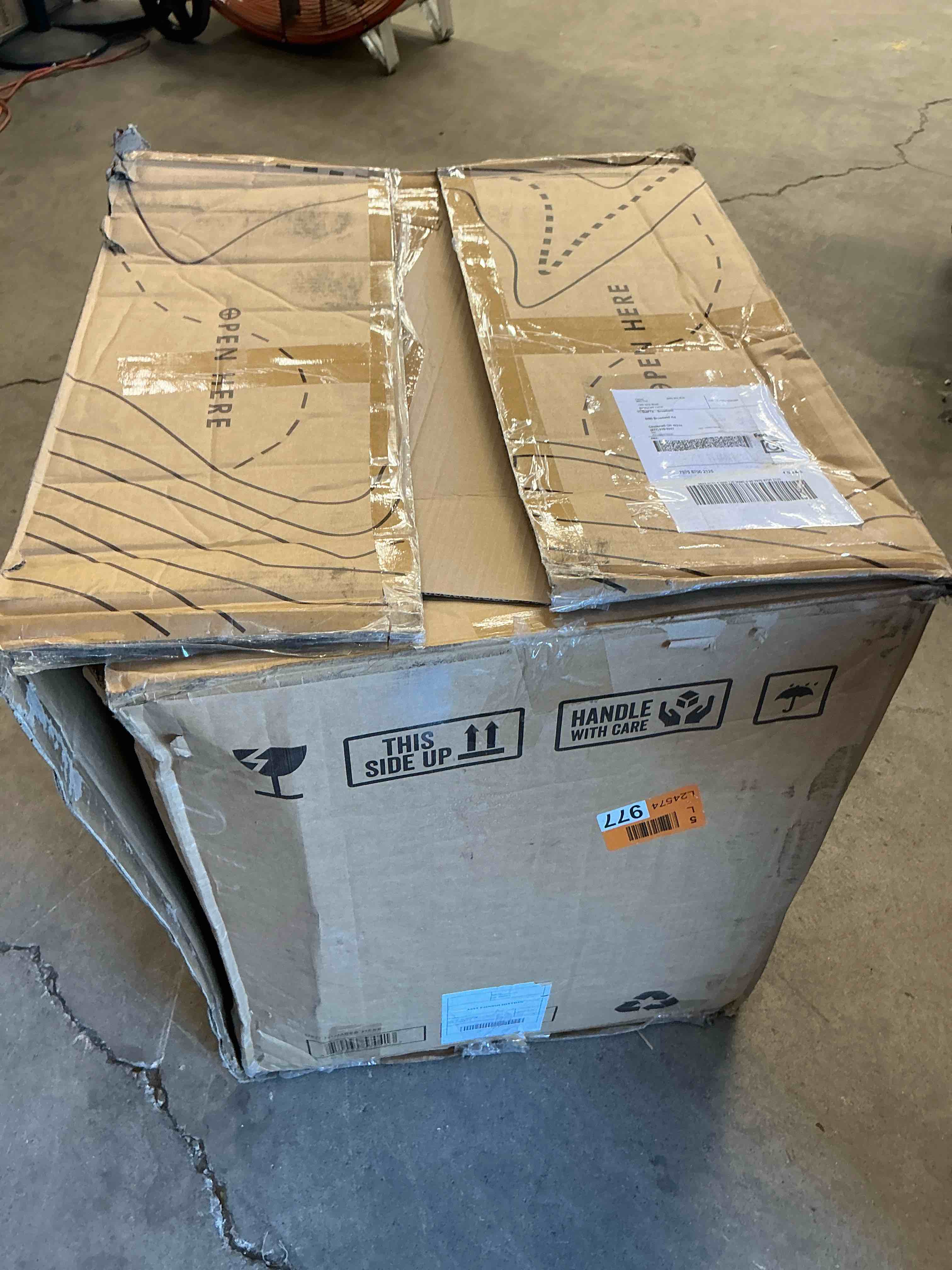 https://s3.amazonaws.com/lotting-images-prod/EmanualPiazza/BRN3710207_1760366340373.jpeg