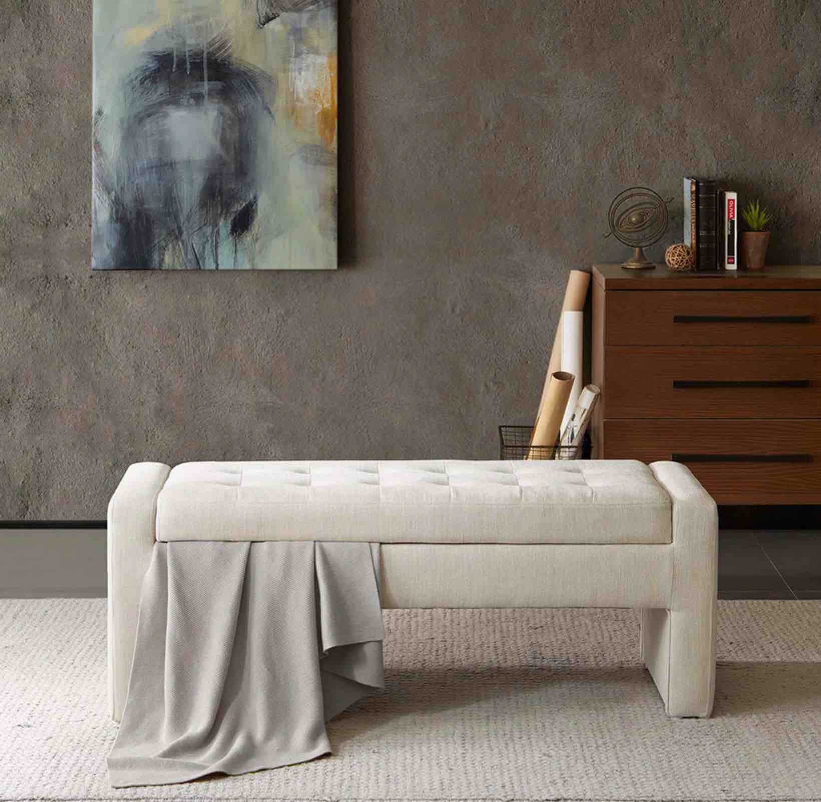 Gillian Upholstered Flip Top Storage Bench