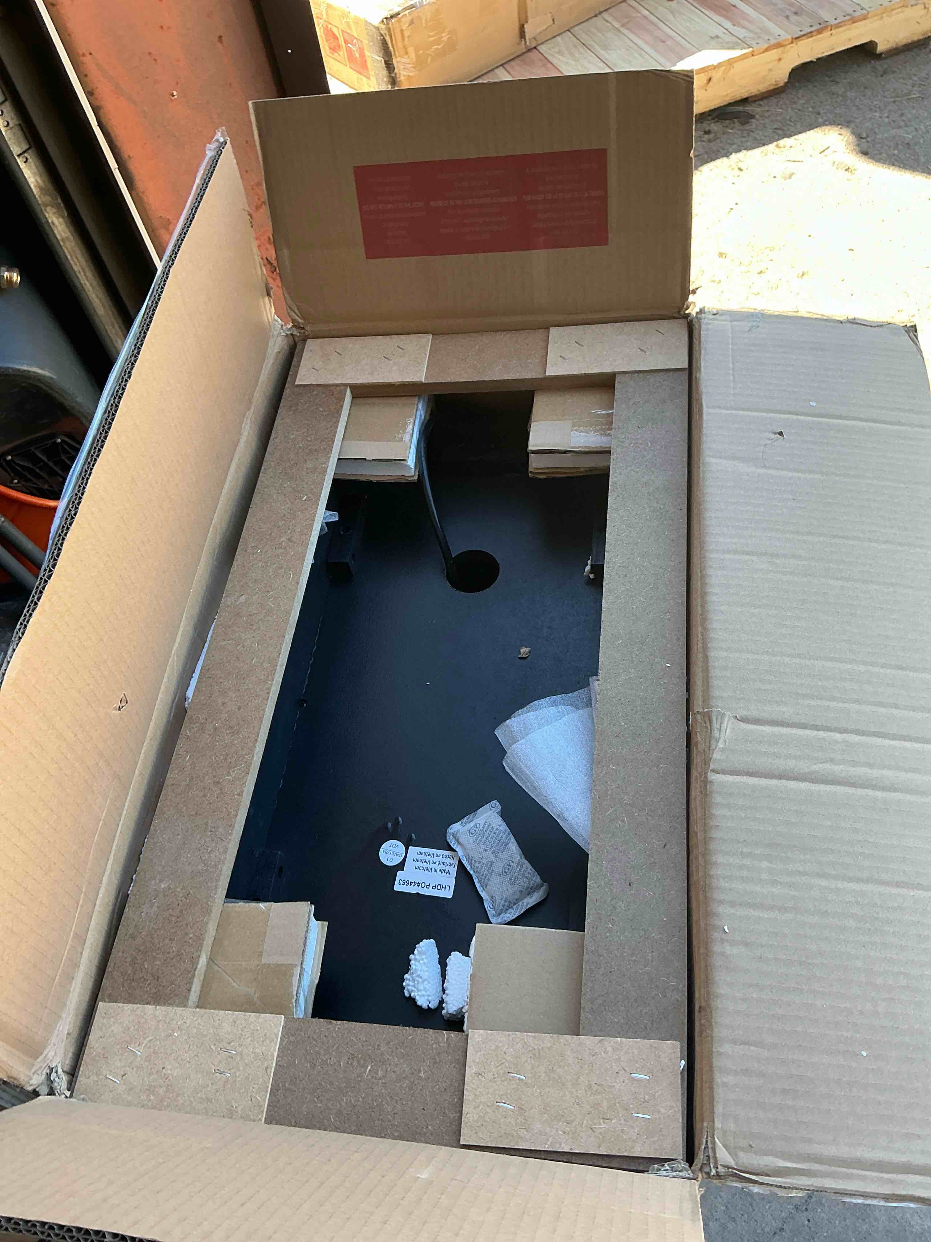 https://s3.amazonaws.com/lotting-images-prod/EmanualPiazza/BRN3710214_1760368098863.jpeg