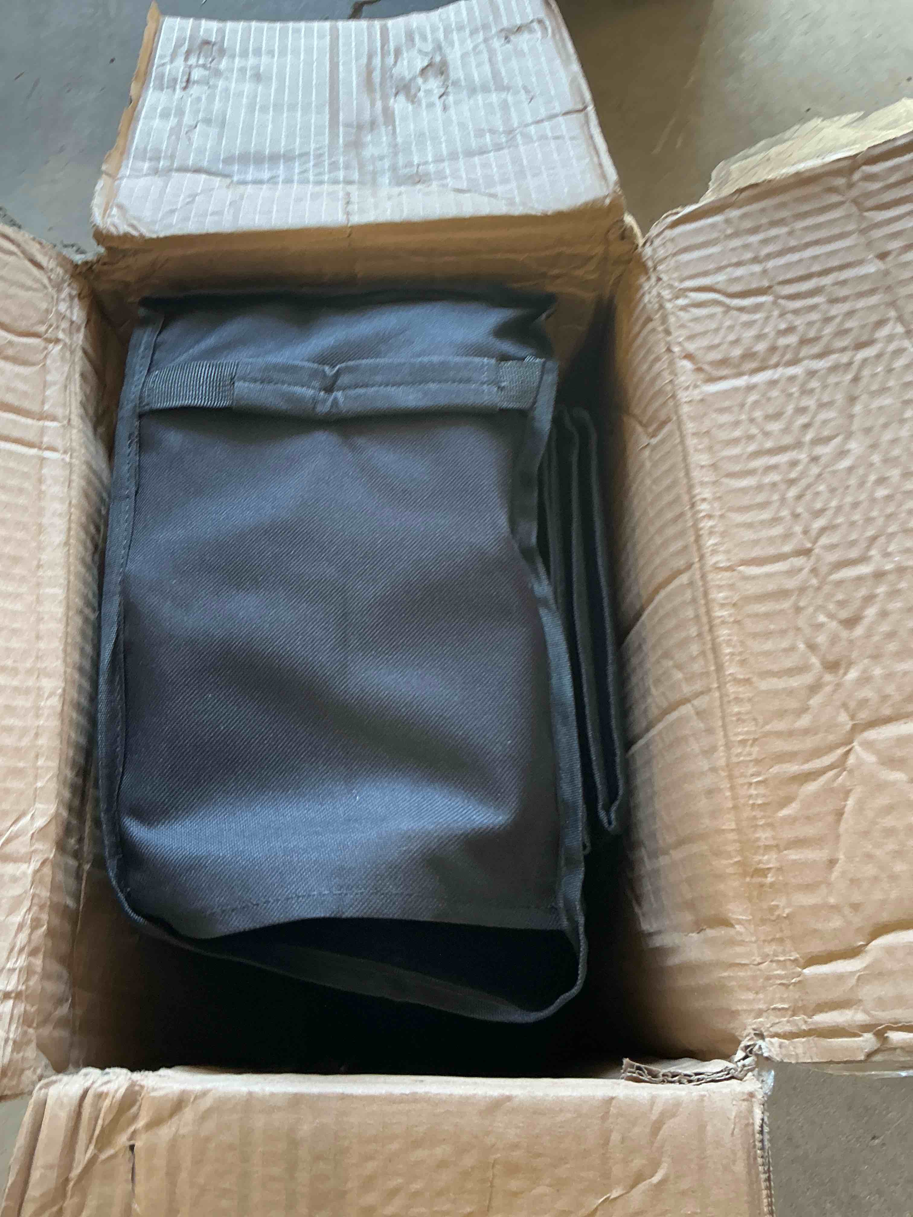 https://s3.amazonaws.com/lotting-images-prod/EmanualPiazza/BRN3710225_1760380183604.jpeg