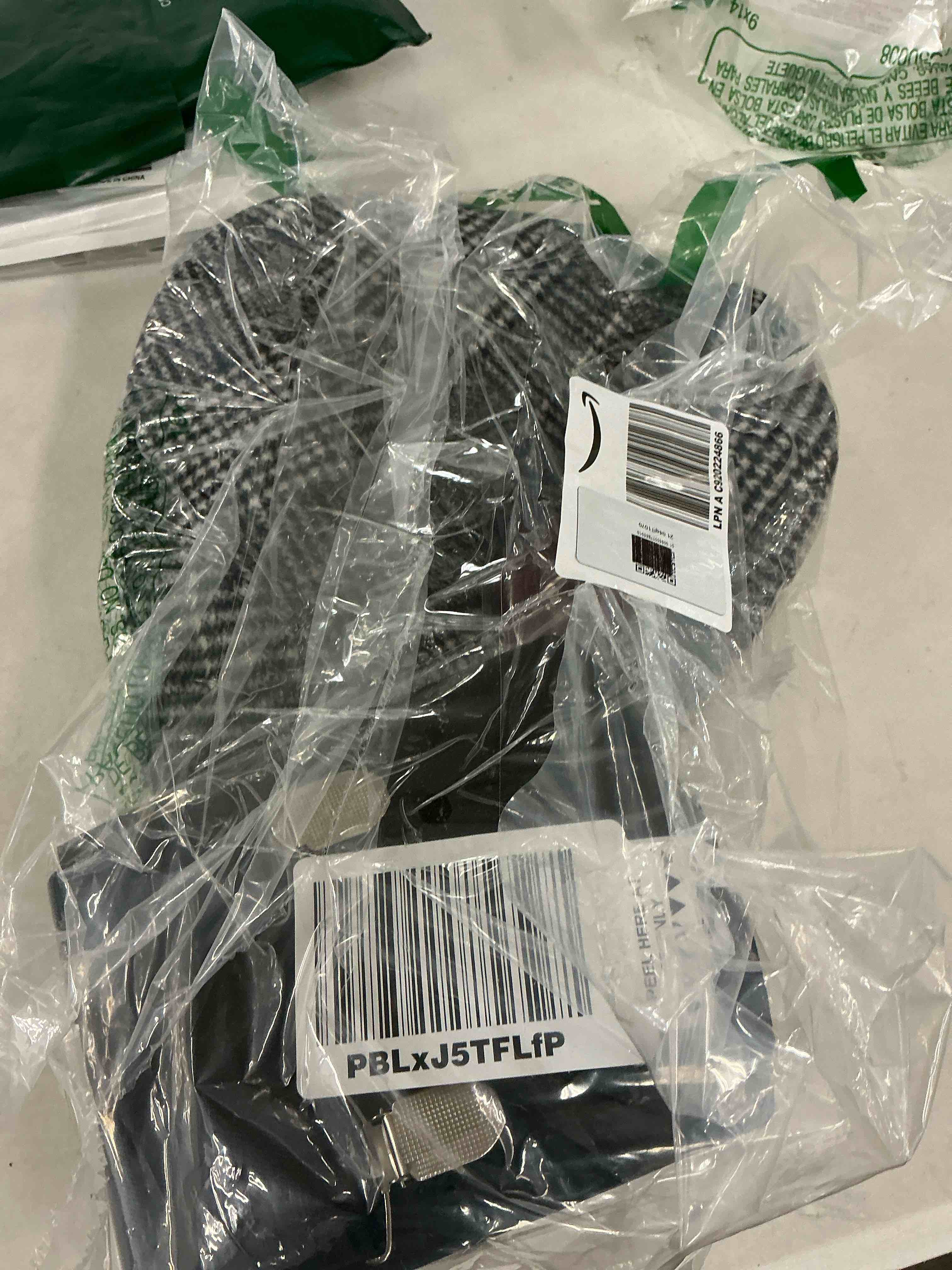 https://s3.amazonaws.com/lotting-images-prod/EmanualPiazza/BRN3710463_1760620487260.jpeg