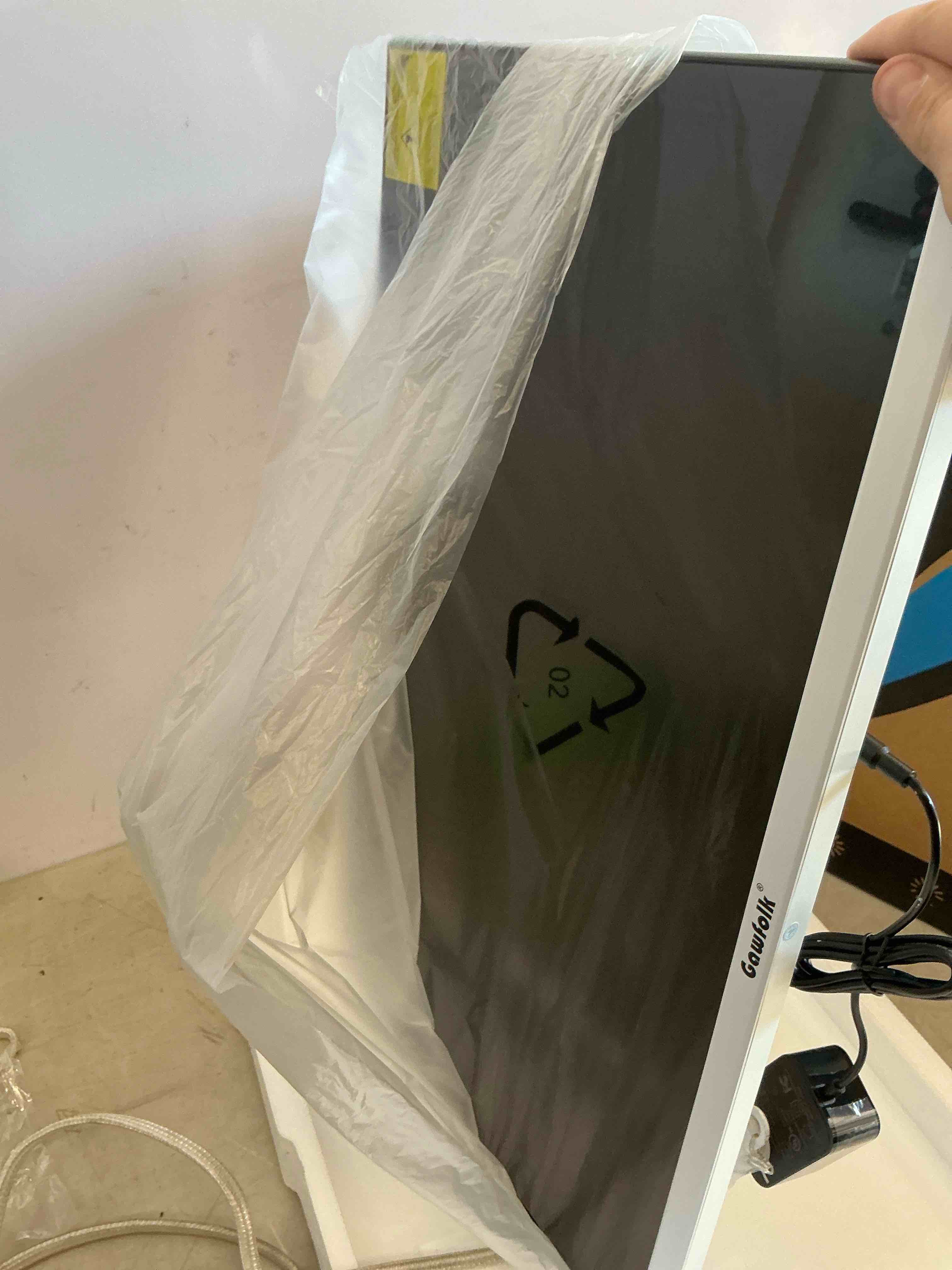 https://s3.amazonaws.com/lotting-images-prod/EmanualPiazza/BRN3710528_1760645395516.jpeg