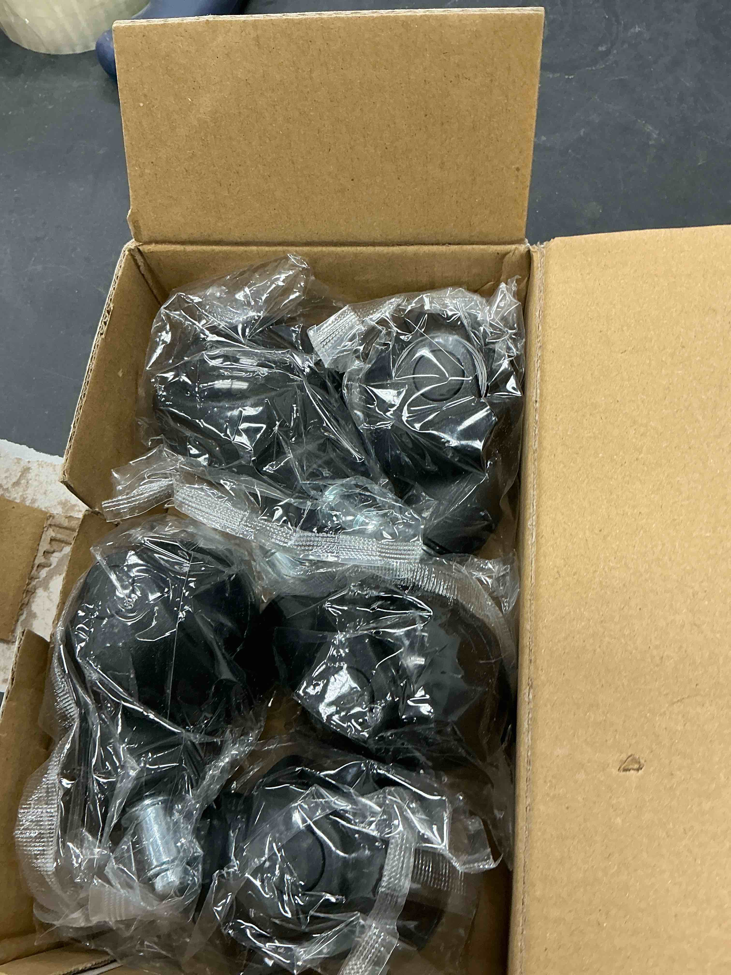 https://s3.amazonaws.com/lotting-images-prod/EmanualPiazza/BRN3710931_1761079193242.jpeg