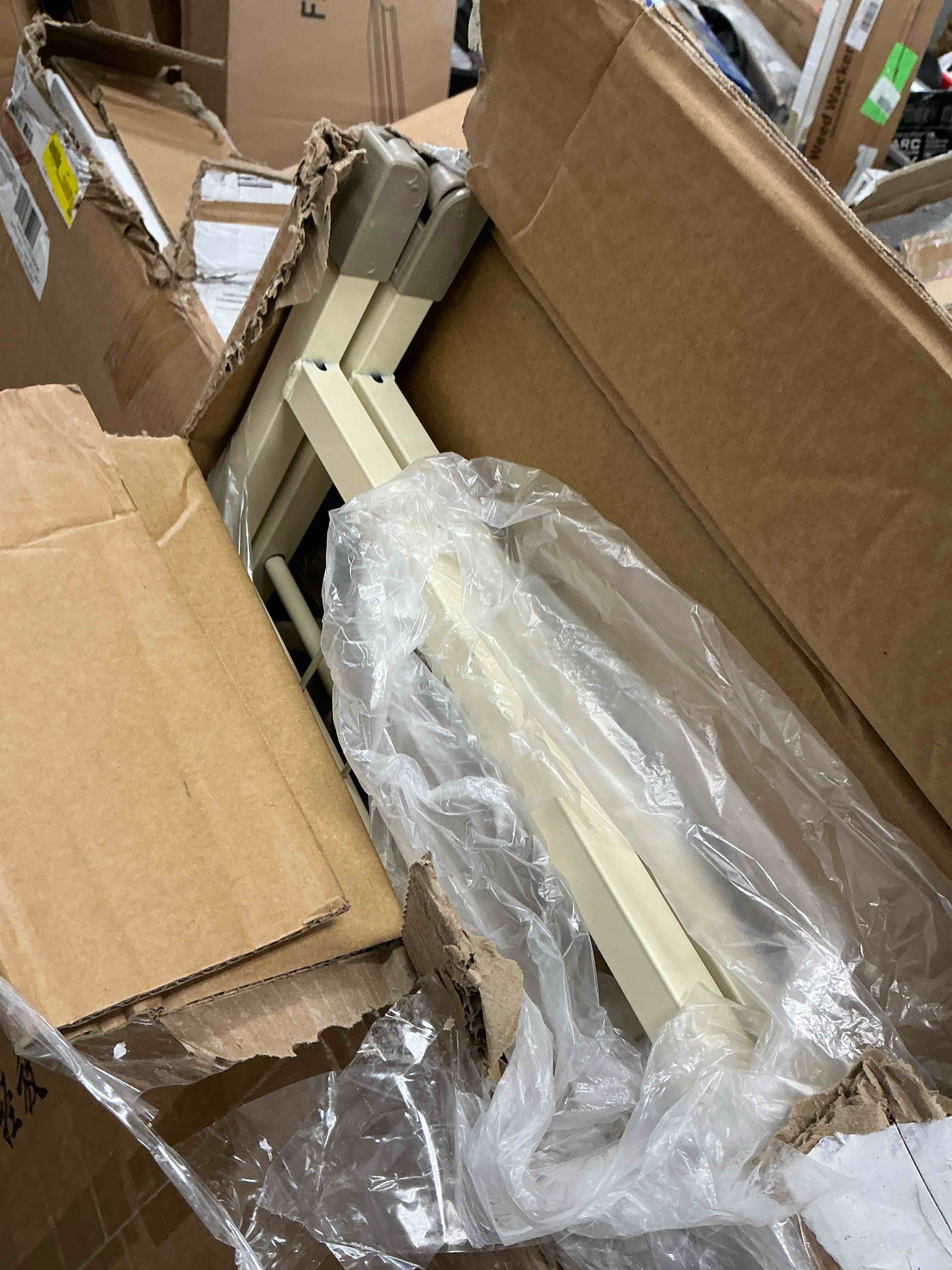 https://s3.amazonaws.com/lotting-images-prod/EmanualPiazza/BRN3710974_1761148116367.jpeg