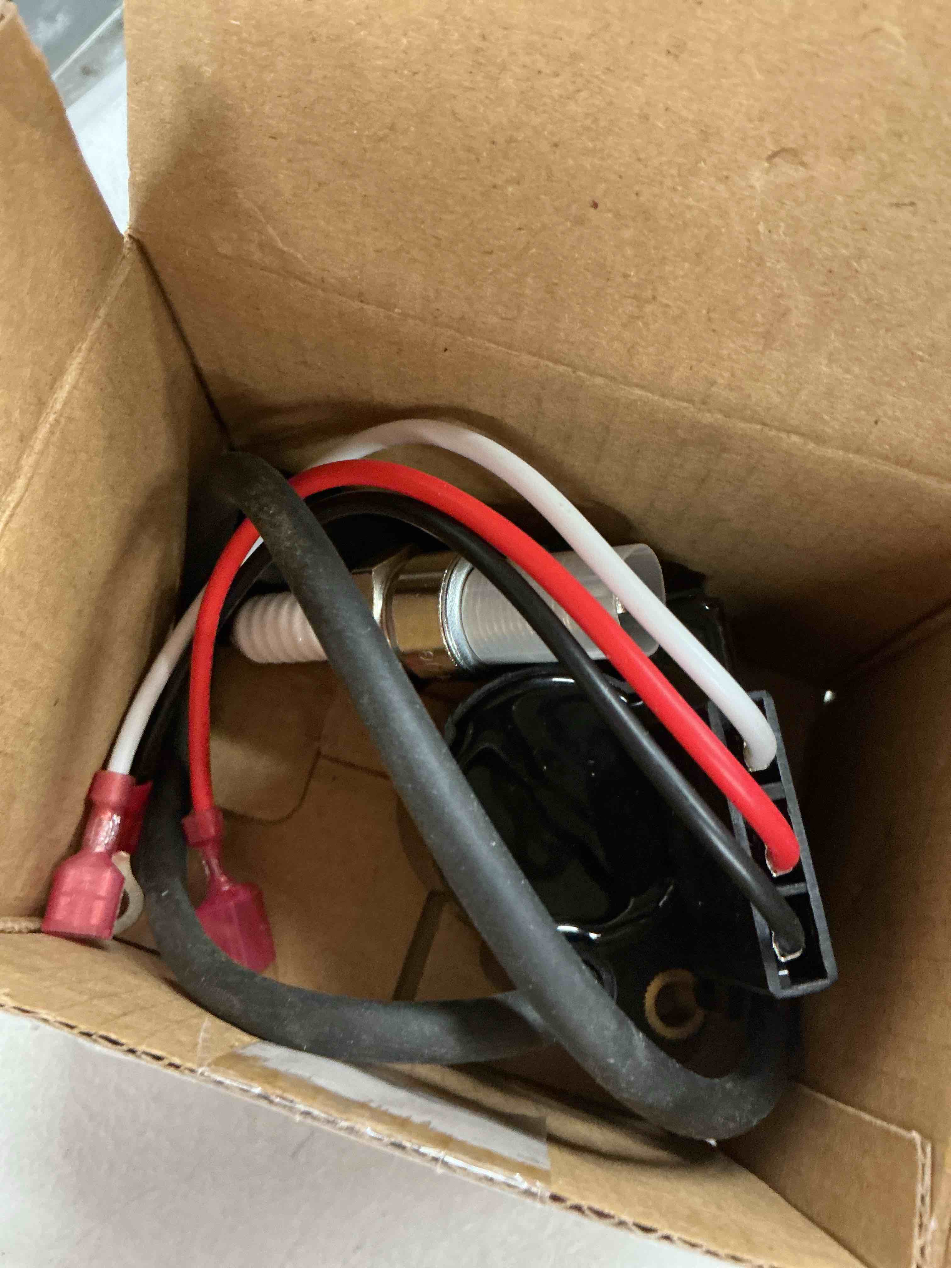 https://s3.amazonaws.com/lotting-images-prod/EmanualPiazza/BRN3760584_1779386623671.jpeg