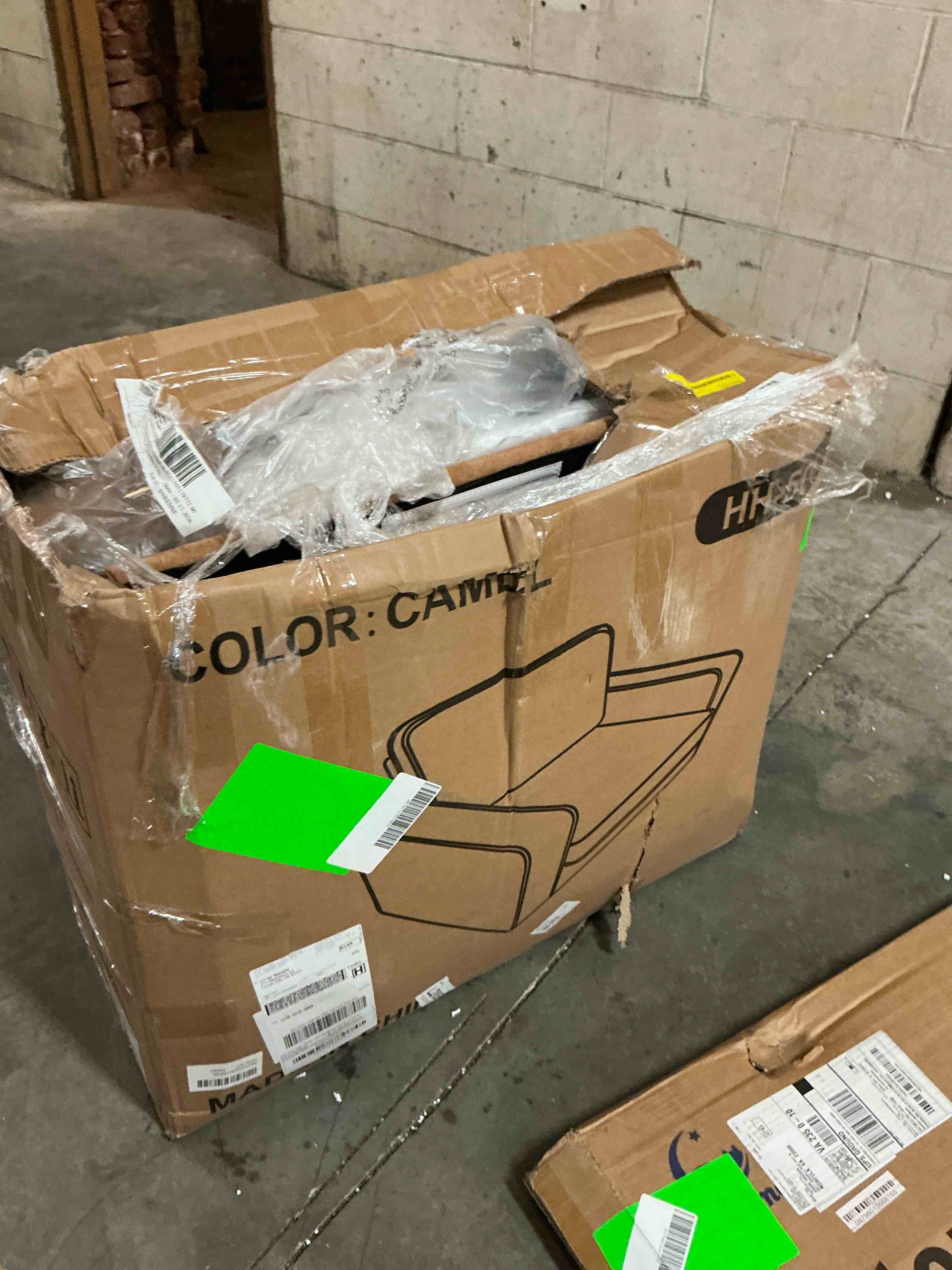 https://s3.amazonaws.com/lotting-images-prod/EmanualPiazza/BRN3766753_1780584704292.jpeg