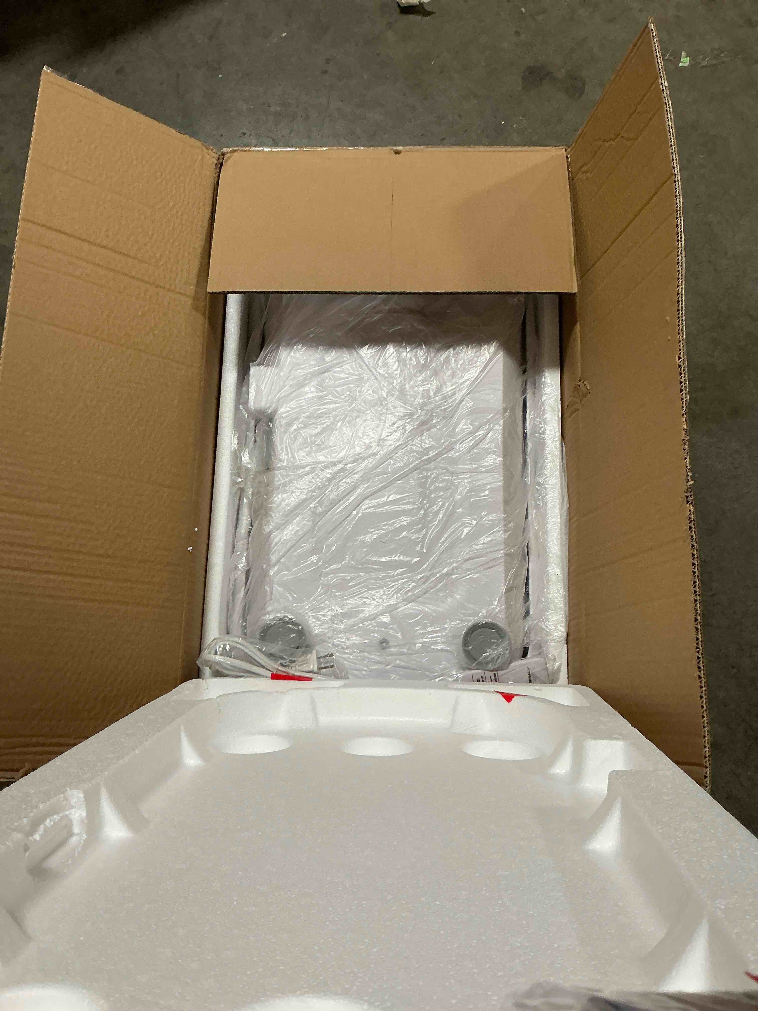 https://s3.amazonaws.com/lotting-images-prod/EmanualPiazza/BRN3766850_1780607909899.jpeg