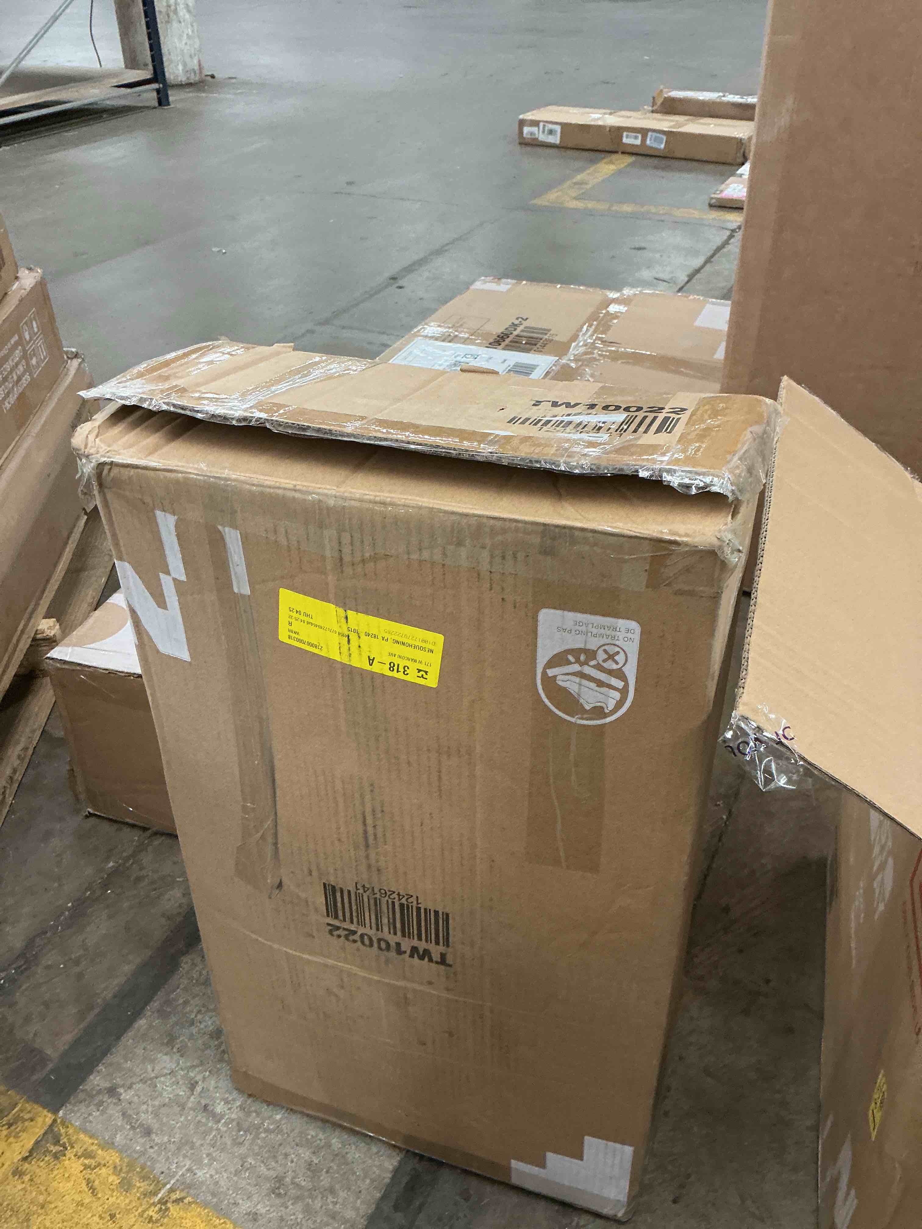 https://s3.amazonaws.com/lotting-images-prod/EmanualPiazza/BRN3769041_1778165419364.jpeg