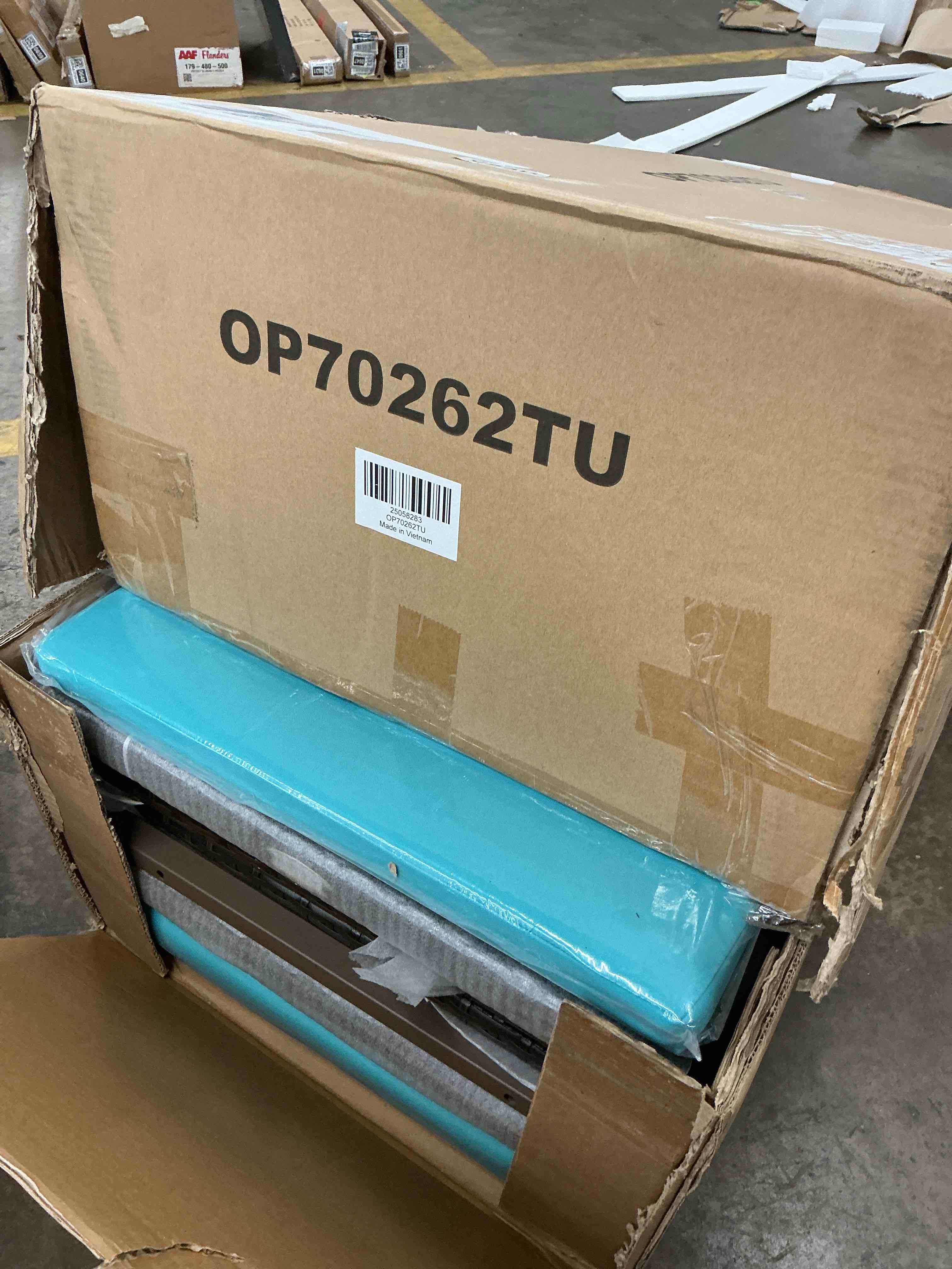 https://s3.amazonaws.com/lotting-images-prod/EmanualPiazza/BRN3769045_1778164581140.jpeg