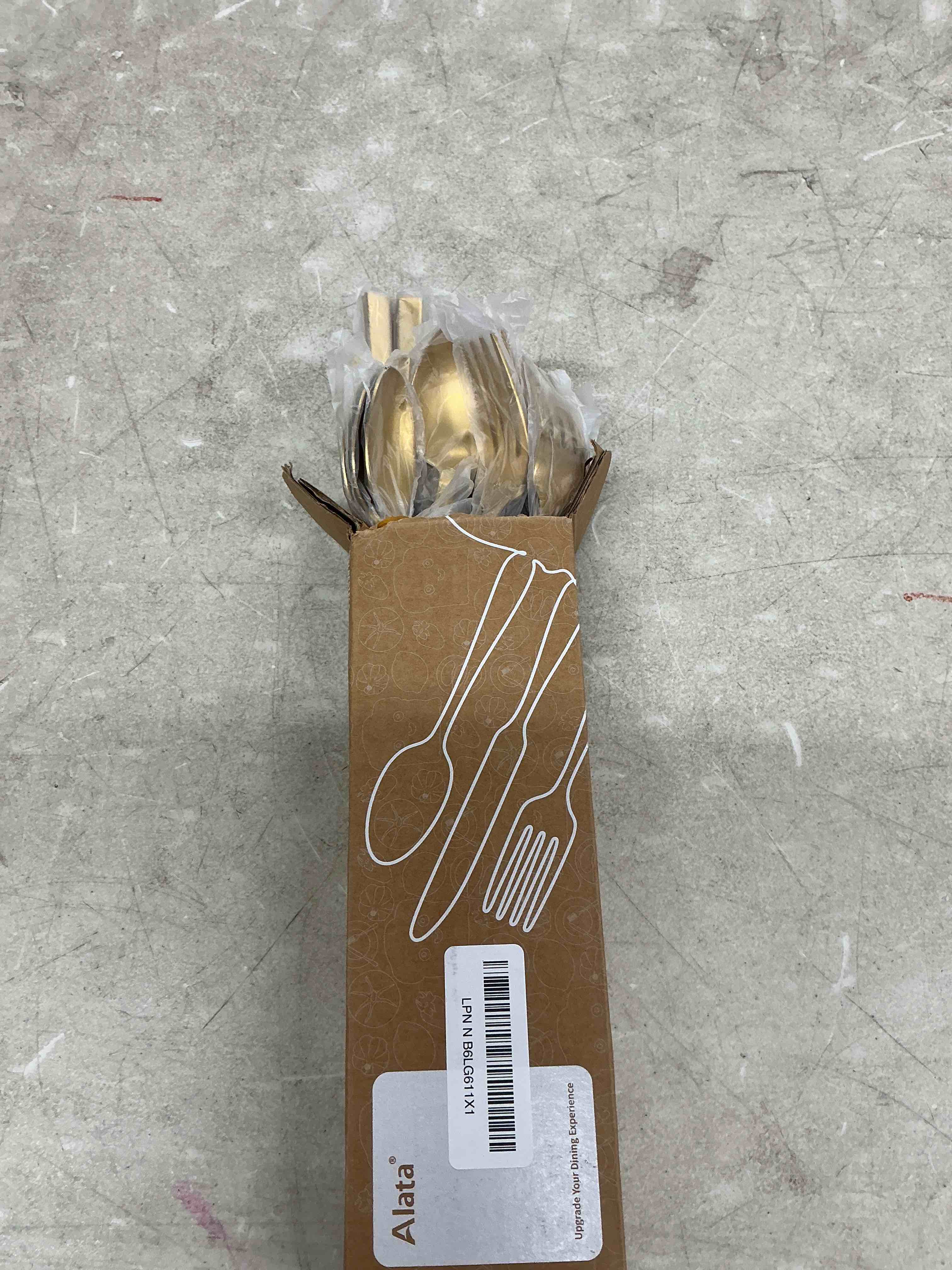 Condition photo showing Good Condition for alata cube gold 20-piece flatware set, forged cutlery set, matte gold silverware service for 4, stainless steel tableware with square handle for home/restaurant, dishwasher safe gold satin 20 pieces for 4