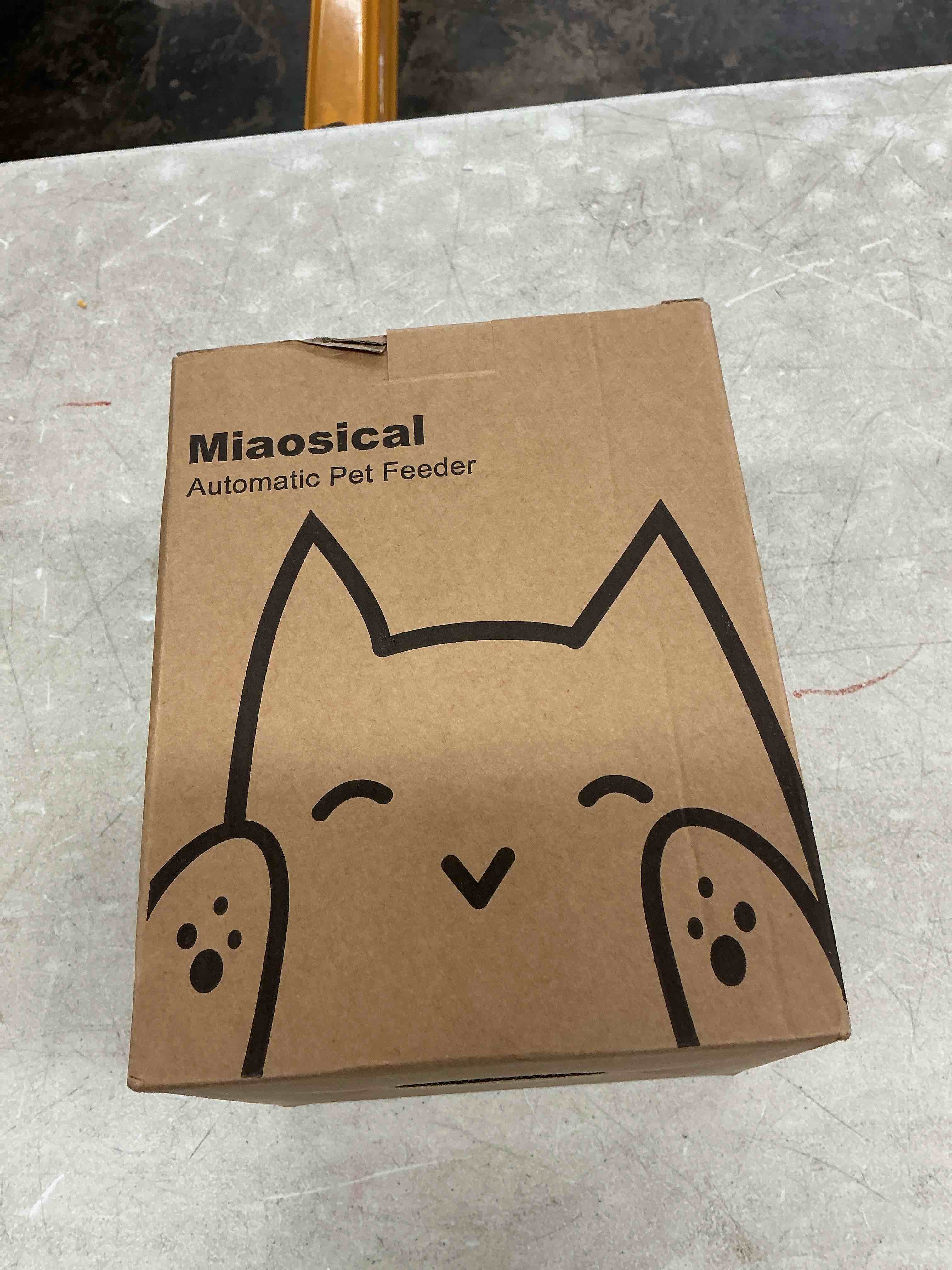 Condition photo showing Good Condition for automatic cat feeder,2.4g wifi timed auto cat food dispenser with 10s voice recorder,dual power supply,4.2l auto cats feeder(black, 4.2l wifi single bowl) black 4.2l wifi single bowl