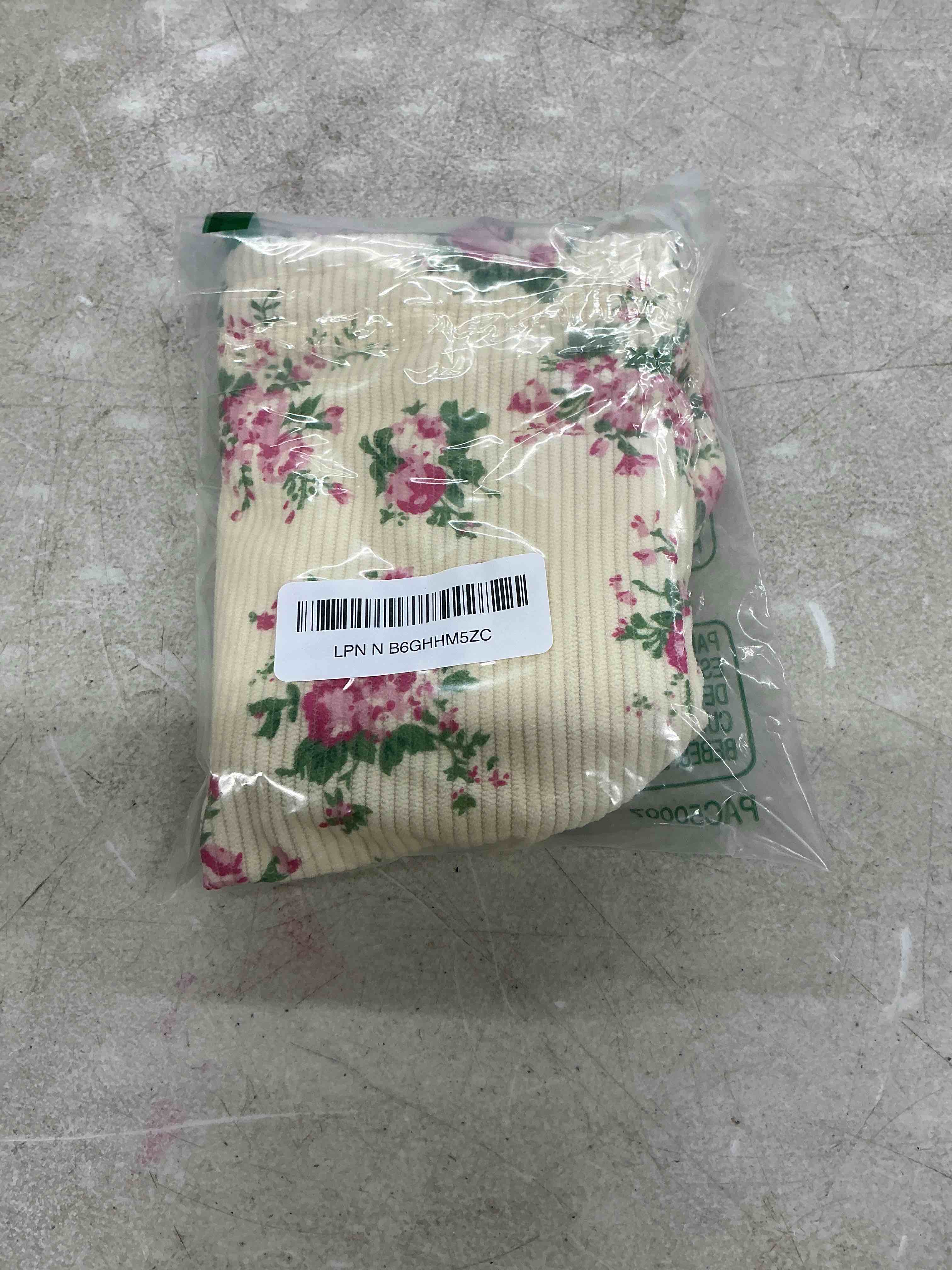 Condition photo showing Good Condition for makeup bag for women, flower cosmetic bags zipper pouch, large capacity corduroy makeup bag, travel toiletry bag organizer for women and girls (flower-e)