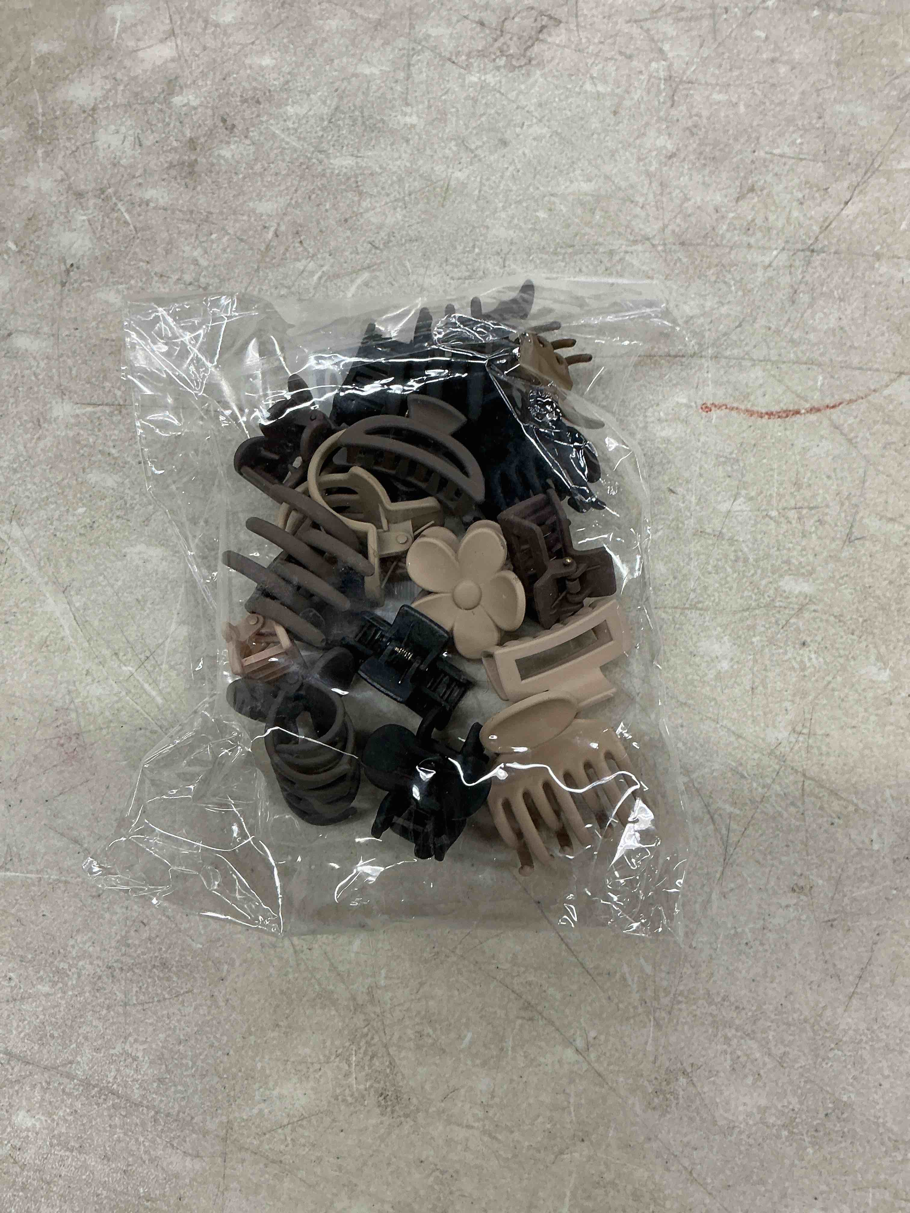 Condition photo showing Good Condition for 18 pcs small hair clips set, various styles butterfly & flower claw clips for thick & thin hair, neutral 18pcs