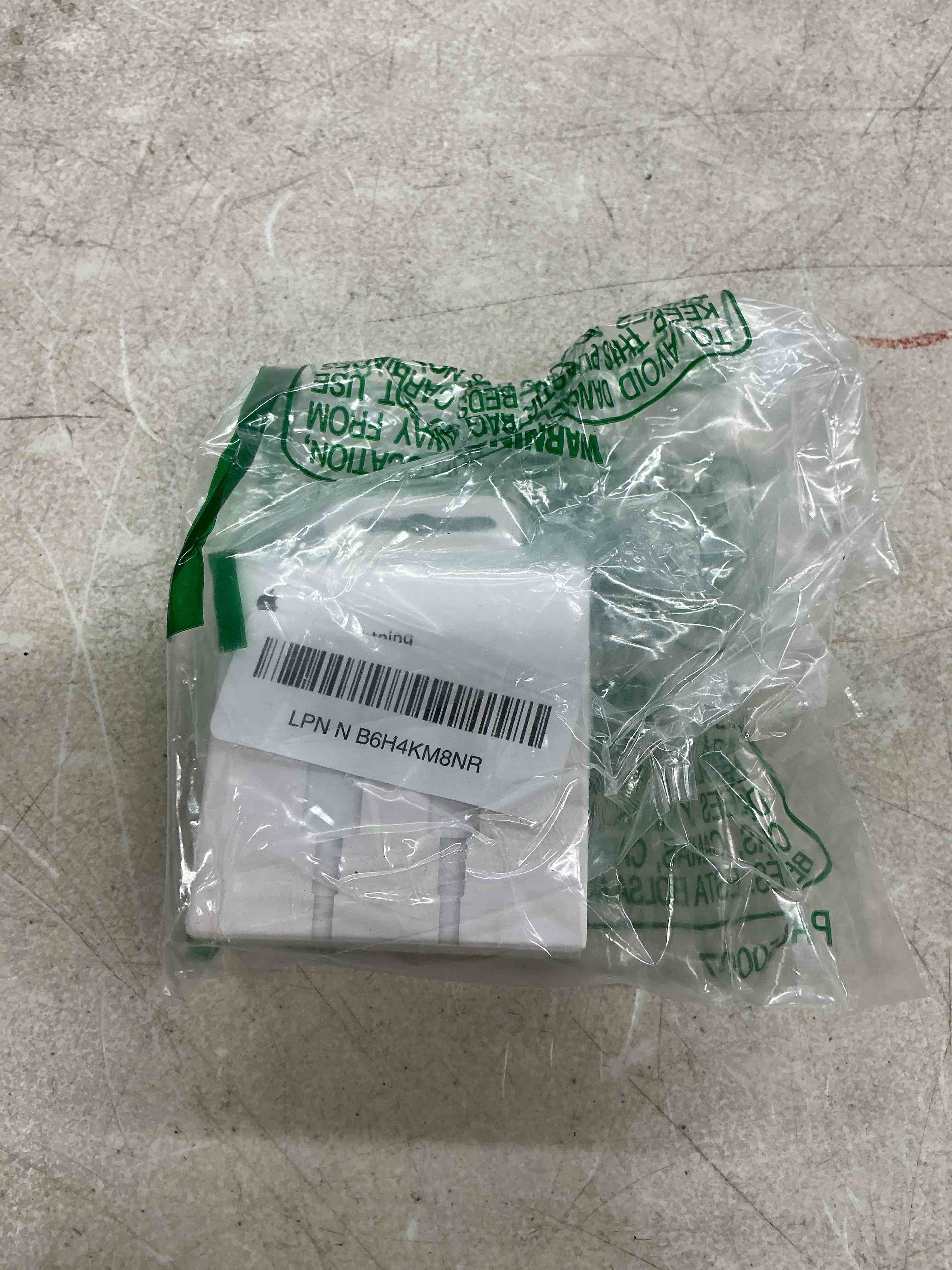 Condition photo showing Good Condition for apple usb-c to lightning cable (2 m) 2m