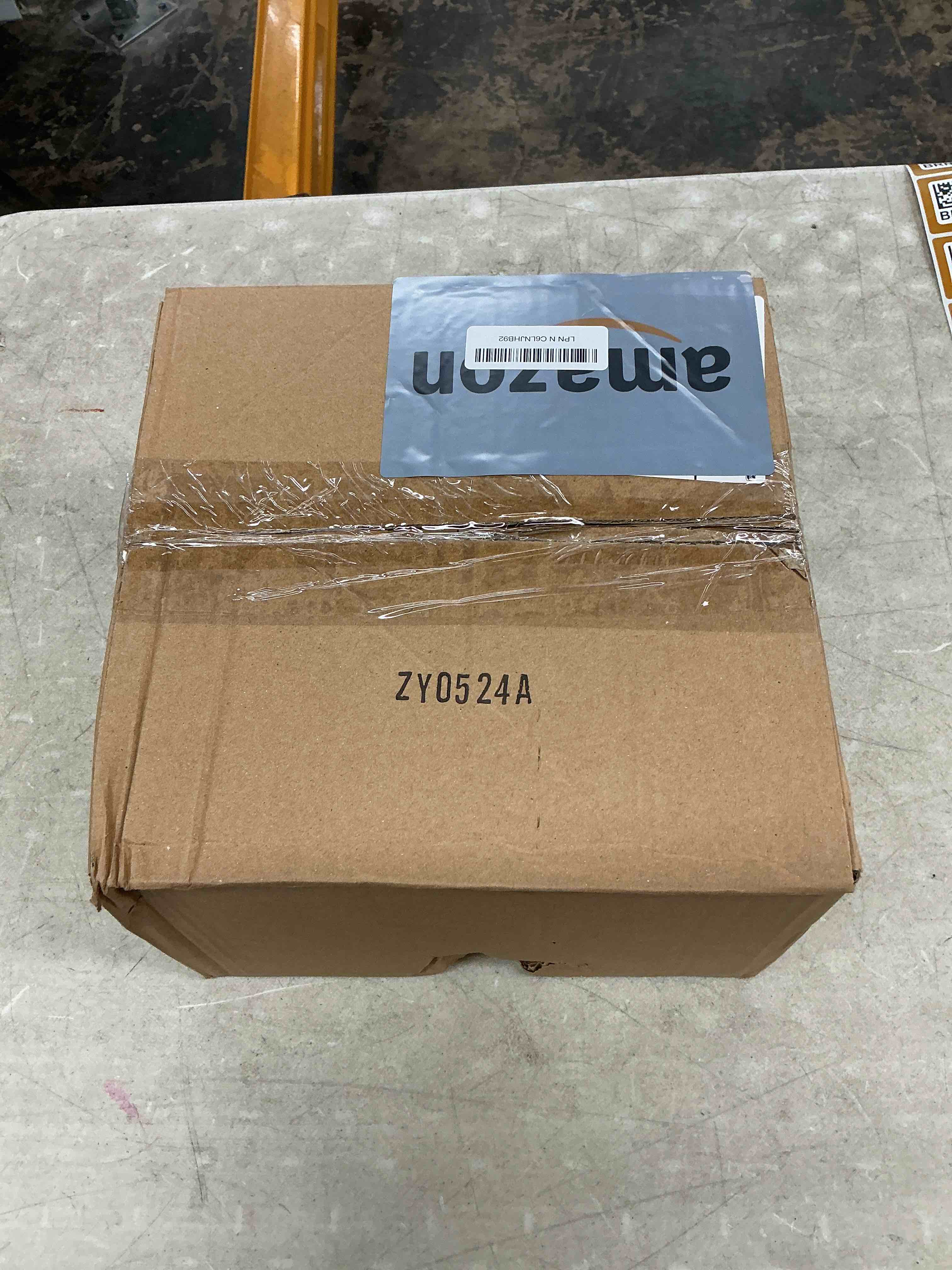 Condition photo showing Good Condition for 10 inch octopus vintage statue sculpture frgurine gift for home office living room desktop display decor decorative (silver)
