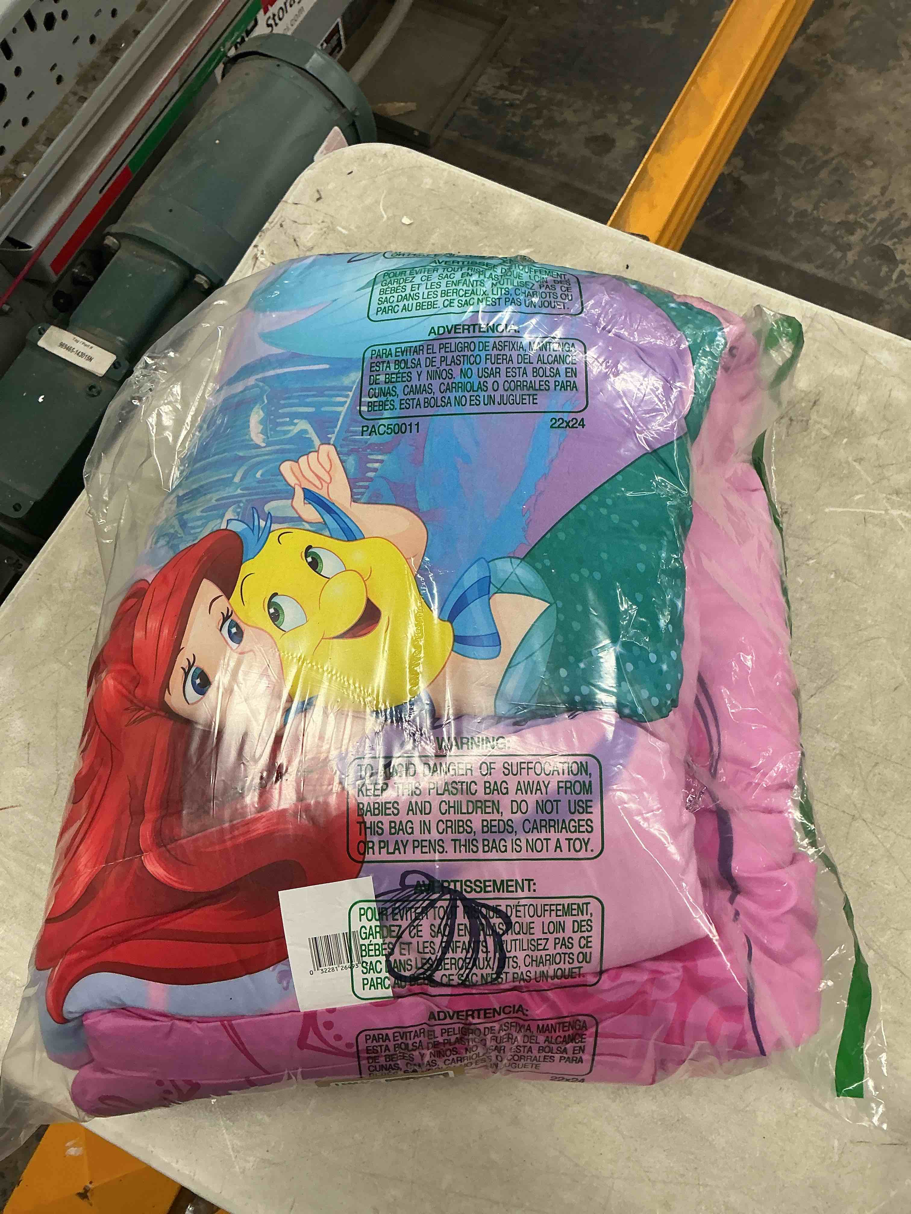 Condition photo showing Good Condition for disney princess friendship adventures 5 piece twin bed in a bag twin princess