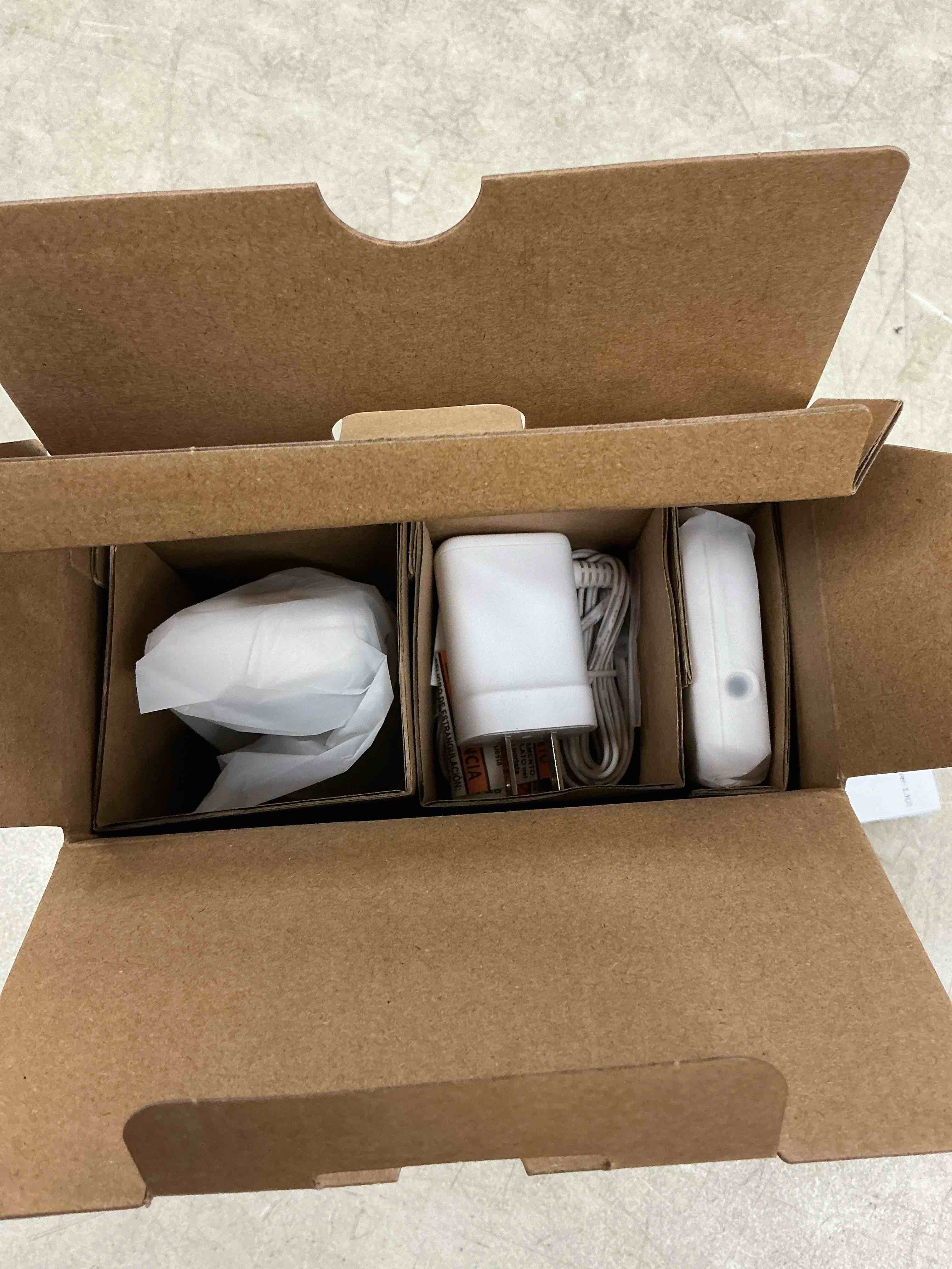 Condition photo showing Good Condition for baby monitor with camera and audio, video baby monitor no wifi night vision 2.4" lcd screen portable baby camera monitor alarm lullaby temperature sensor and 1000ft, ideal for baby/elderly/pet 2.4 inches