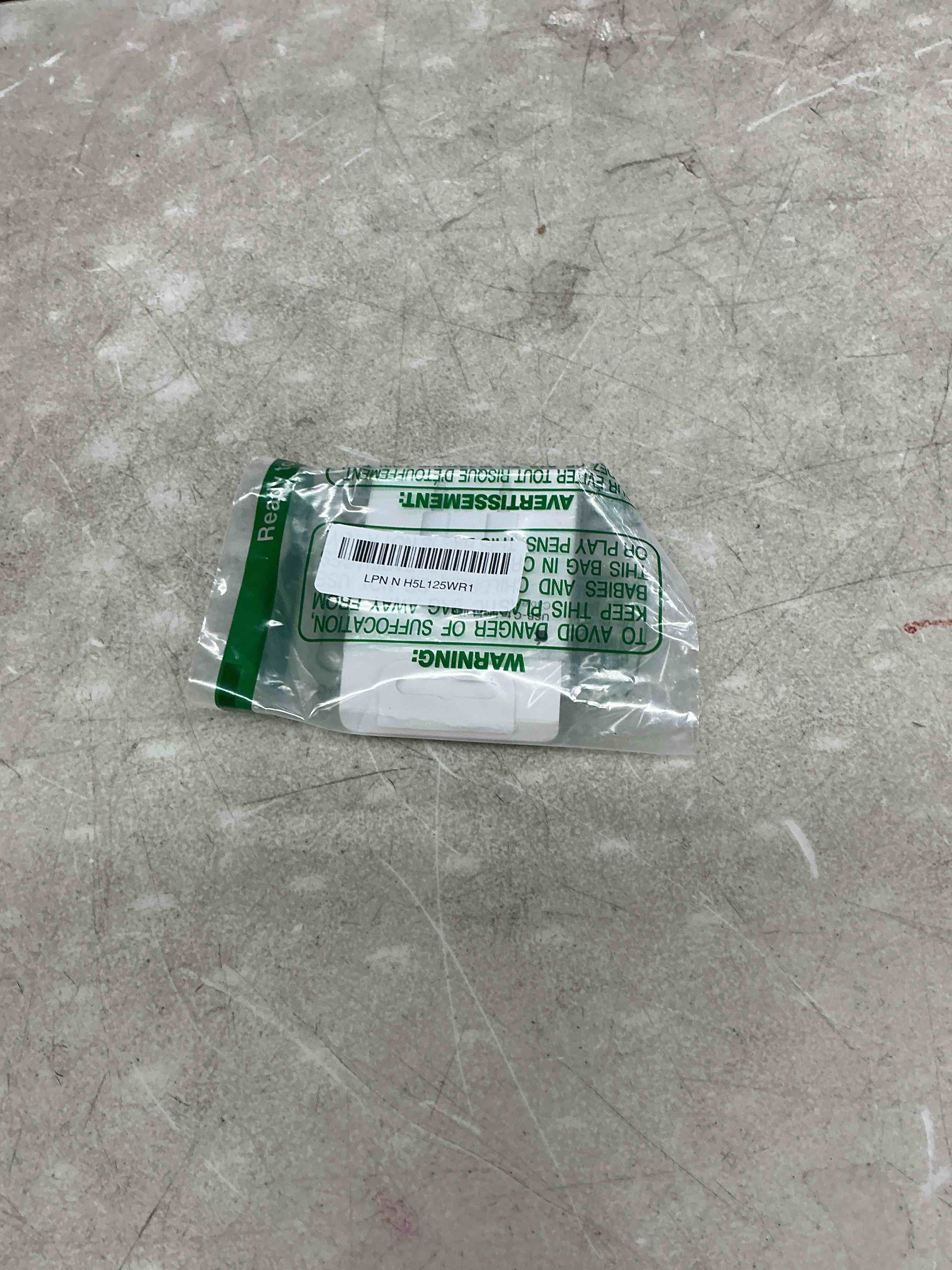 Condition photo showing Good Condition for apple usb-c to lightning cable (1 m): fast and convenient charging, lightning to usb-c or thunderbolt 3 1m