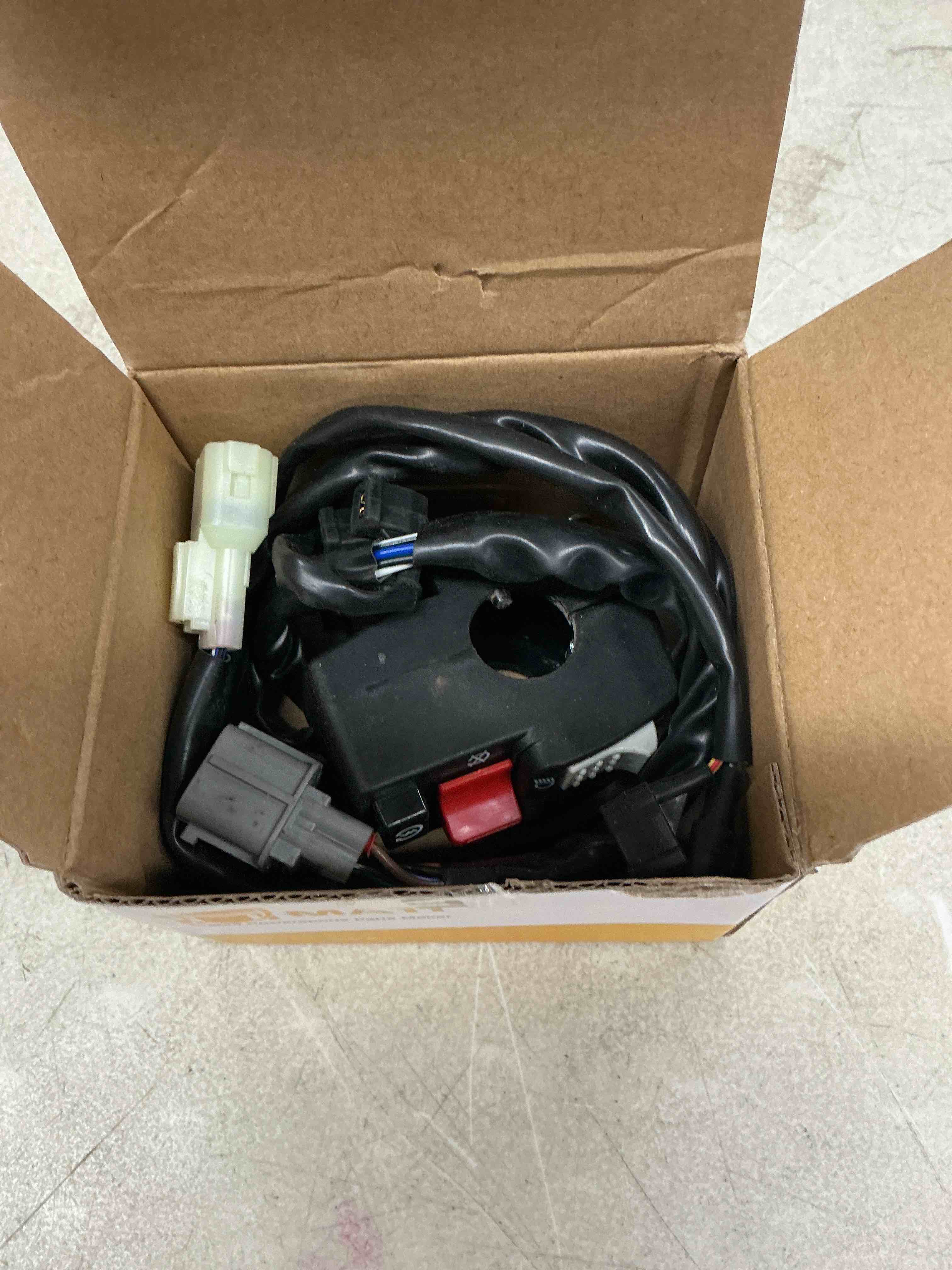 Condition photo showing Good Condition for m mati handlebar control switch button start kill stop headlight for honda rancher 420 manual shift 2014-2021 trx420fm/trx420tm 35150-hr3-623 35150-hr3-622 35150-hr3-621