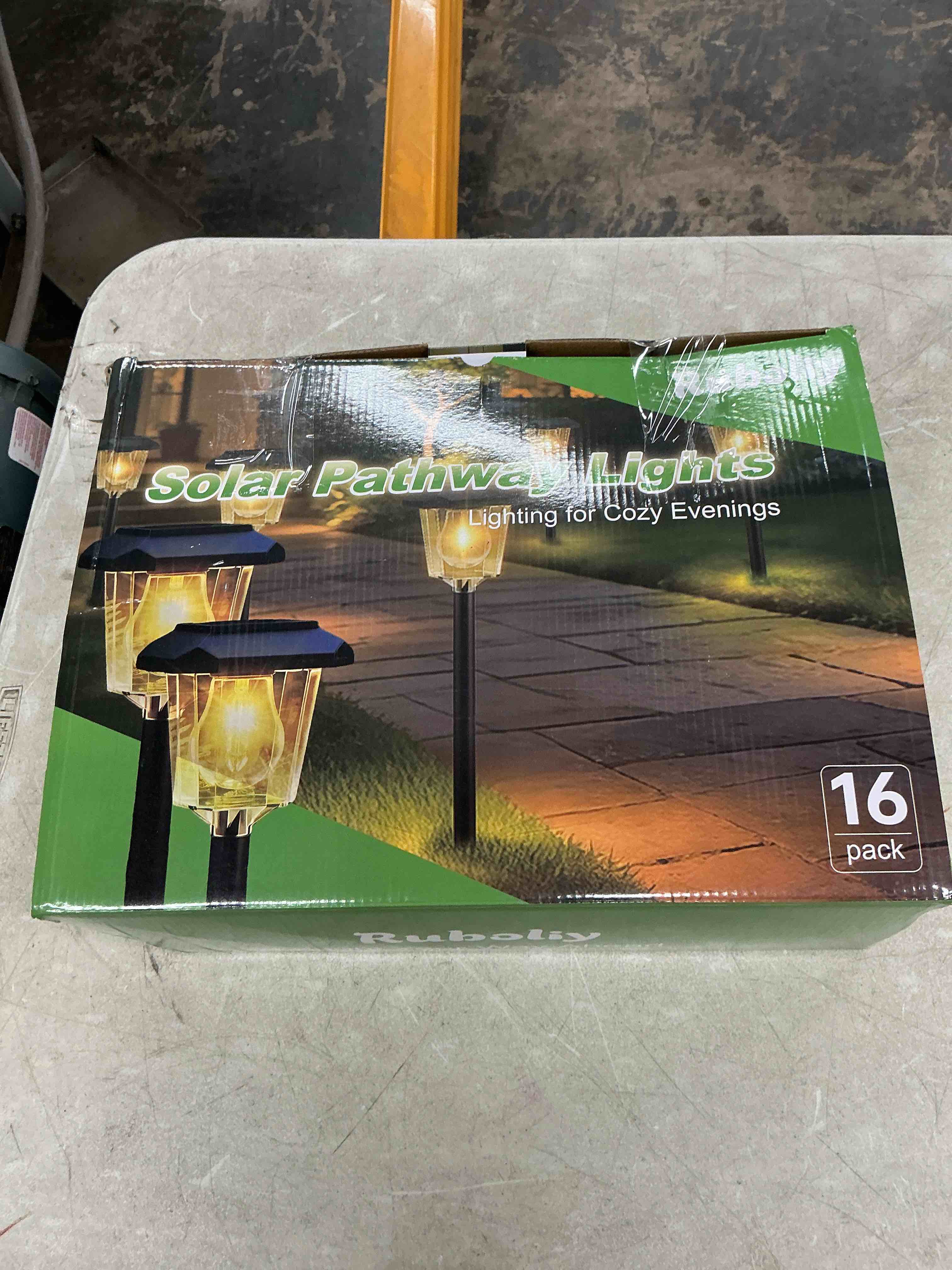 https://s3.amazonaws.com/lotting-images-prod/EmanualPiazza/BRN3781408_1777321256952.jpeg