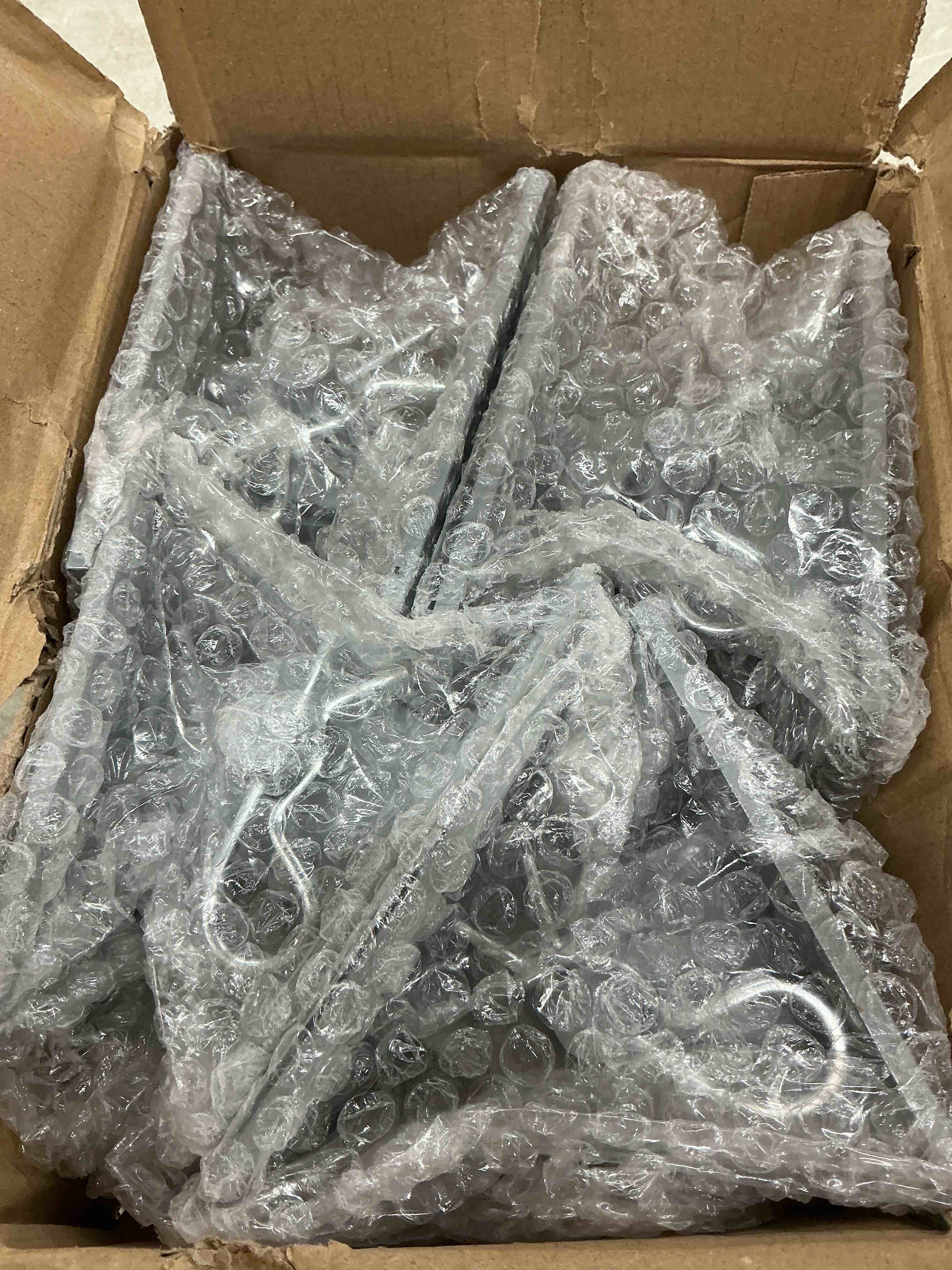 https://s3.amazonaws.com/lotting-images-prod/EmanualPiazza/BRN3782424_1777574466454.jpeg