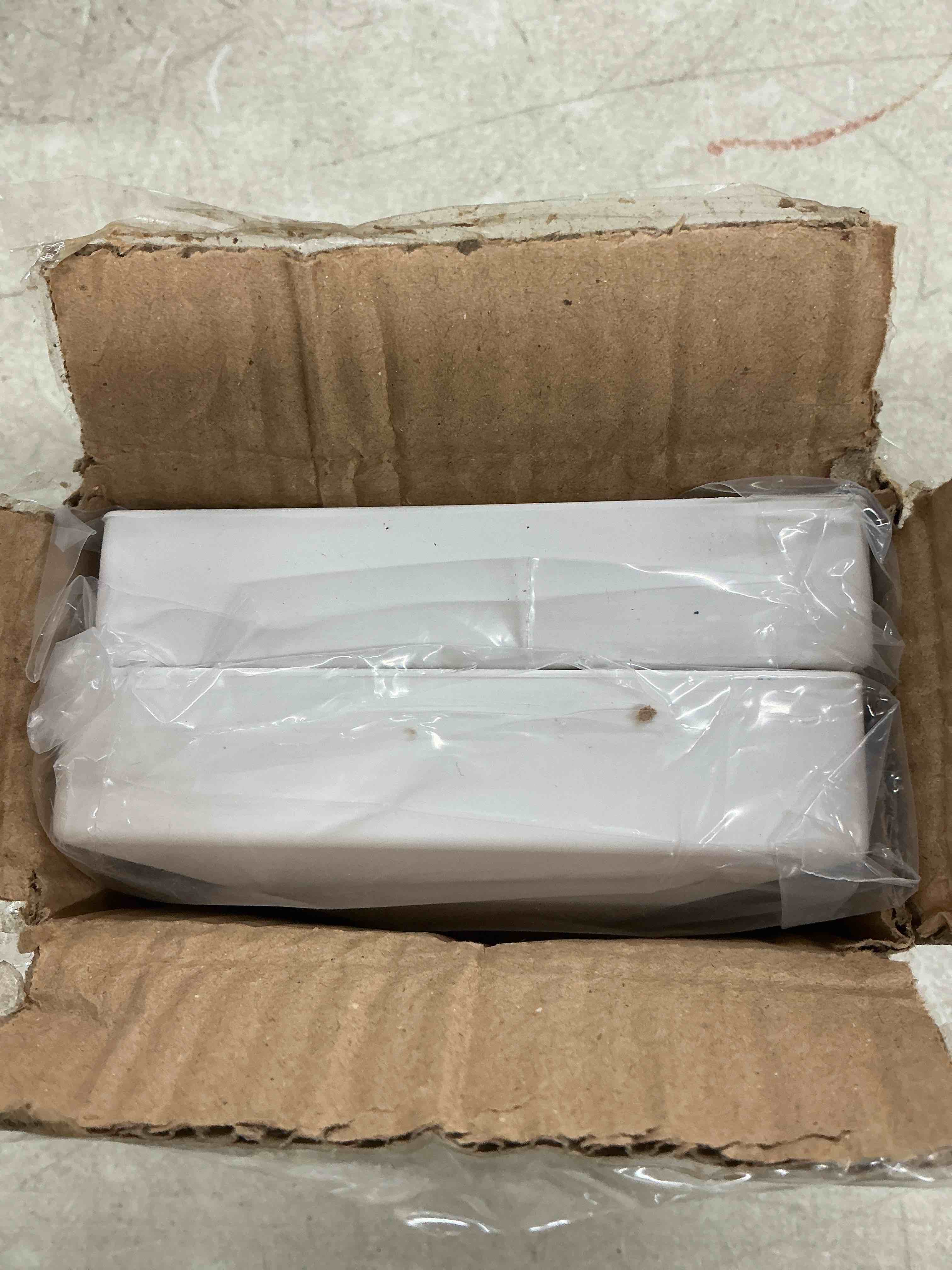https://s3.amazonaws.com/lotting-images-prod/EmanualPiazza/BRN3782570_1777652930142.jpeg