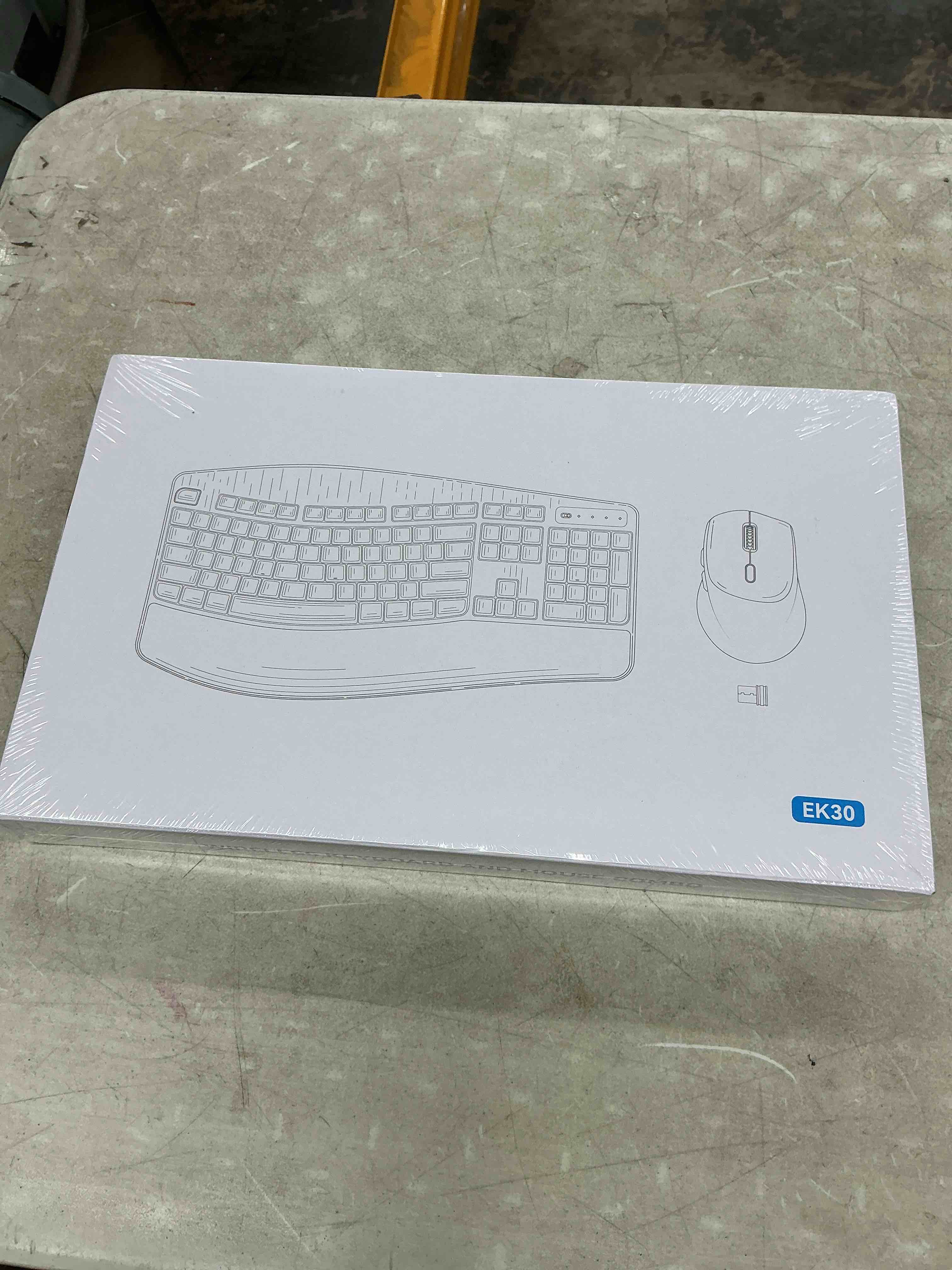 https://s3.amazonaws.com/lotting-images-prod/EmanualPiazza/BRN3782888_1777901103362.jpeg