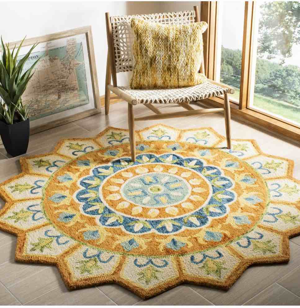 SAFAVIEH Novelty Kiersten Floral Area Rug, Rust/Ivory, Round