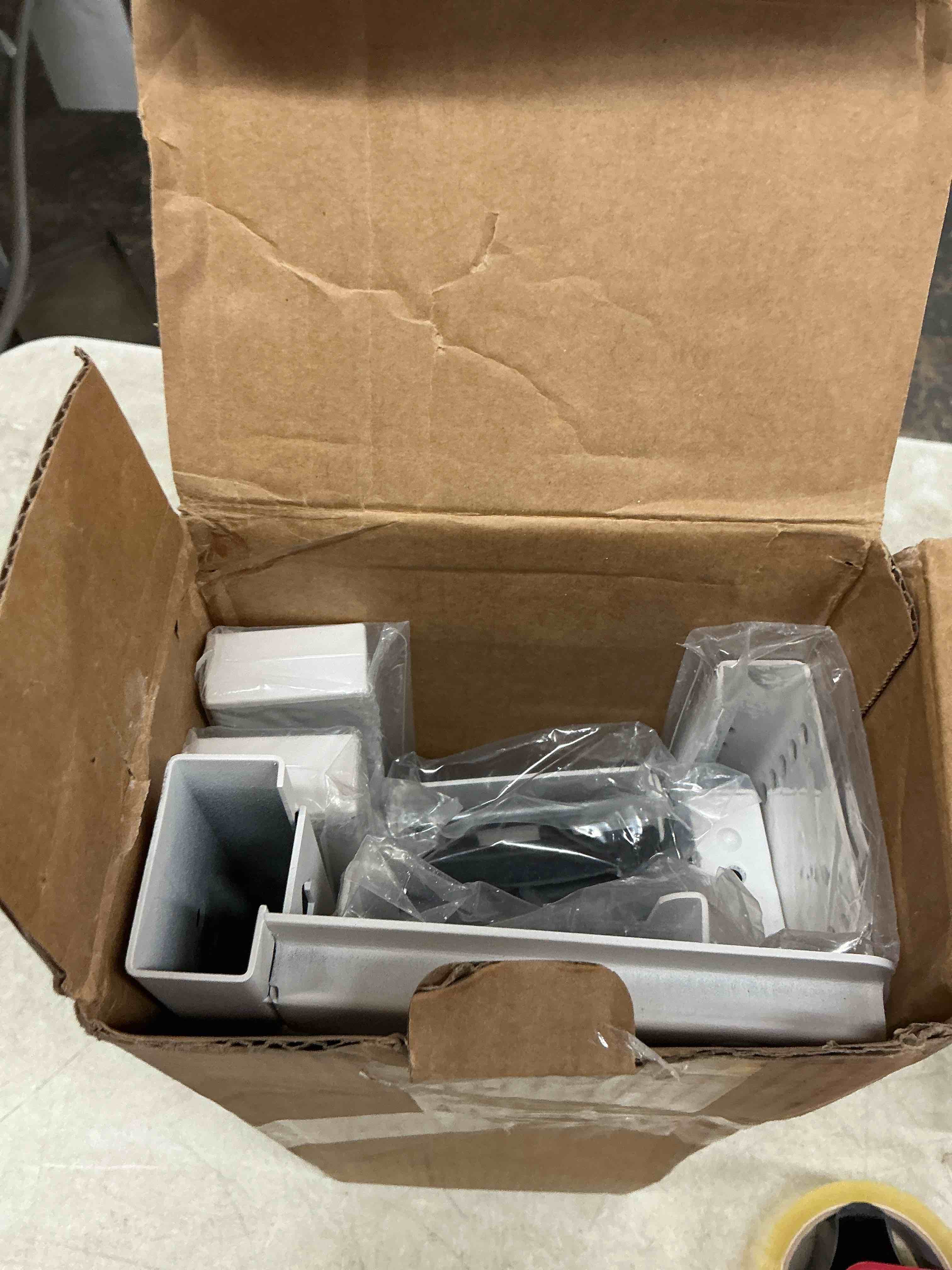 https://s3.amazonaws.com/lotting-images-prod/EmanualPiazza/BRN4289540_1781789690332.jpeg