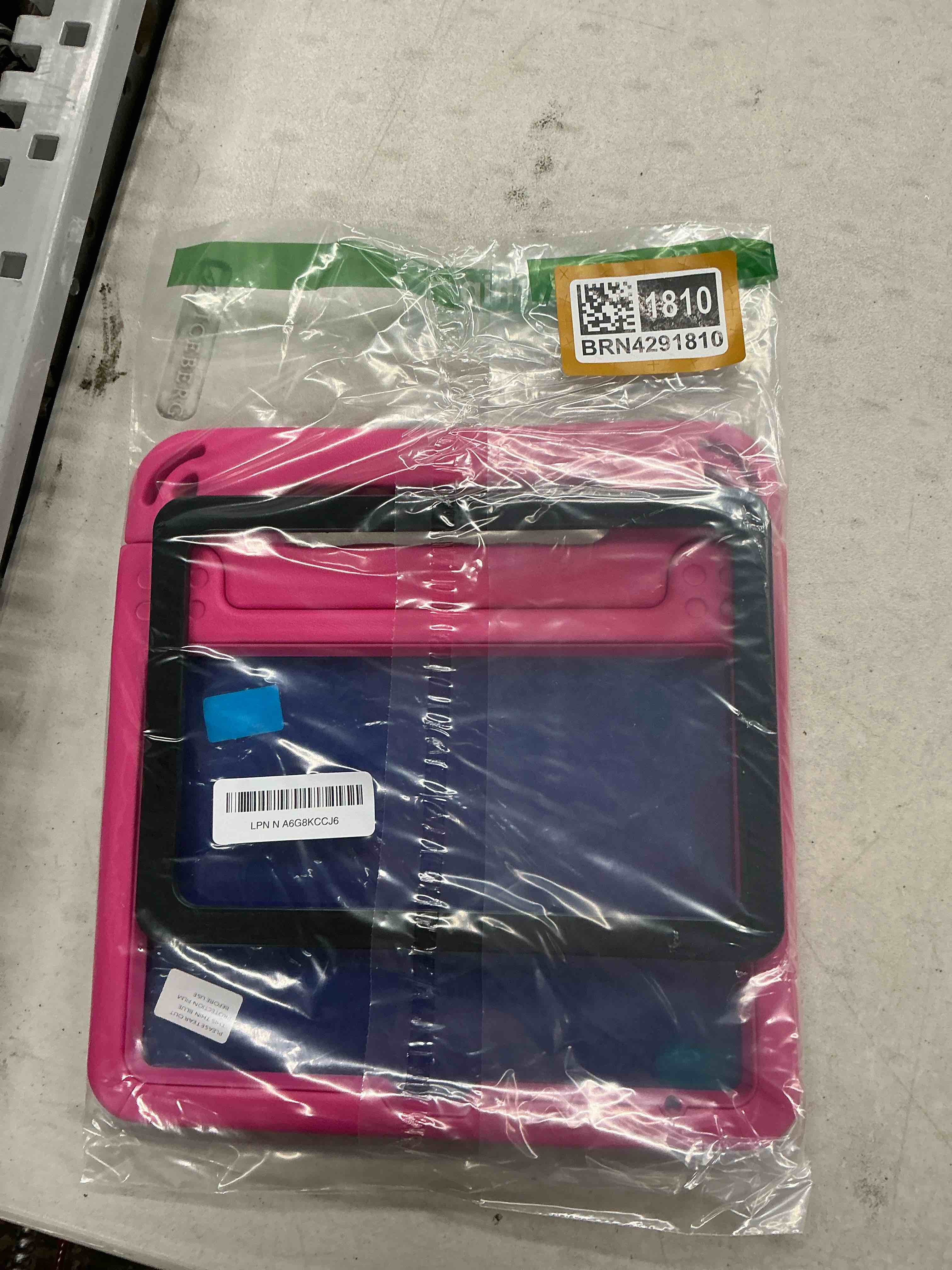 Condition photo showing Good Condition for bmouo kids case for ipad a16 11th generation 11" 2025/ipad10th generation 10.9 inch 2022 - with screen protector, shockproof covertible handle stand ipad 11th 10th generation case for kids, rose