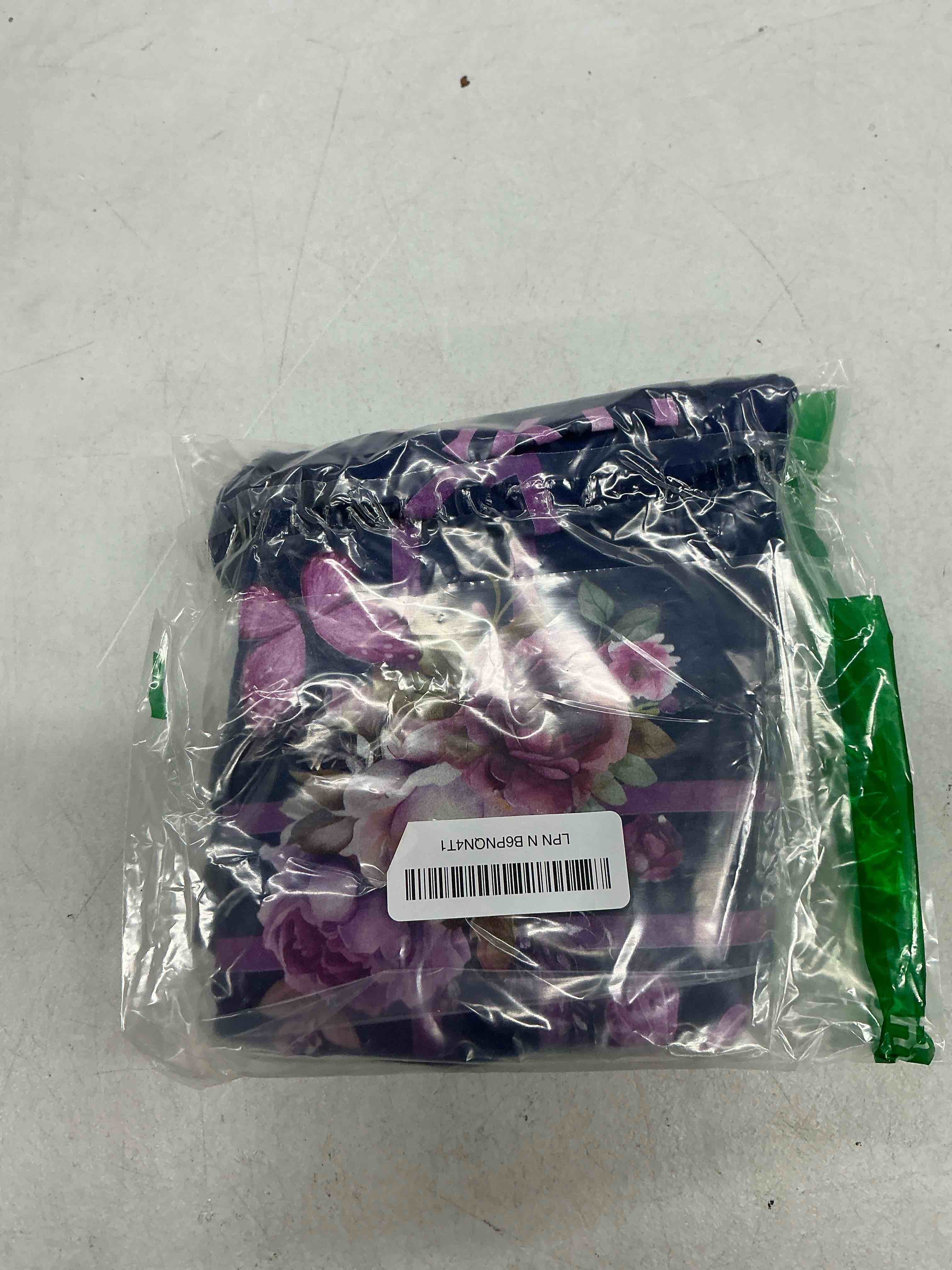 Condition photo showing Good Condition for blessed by god saved by jesus purple floral cross christian t-shirt ladies  xl dames tg damas e