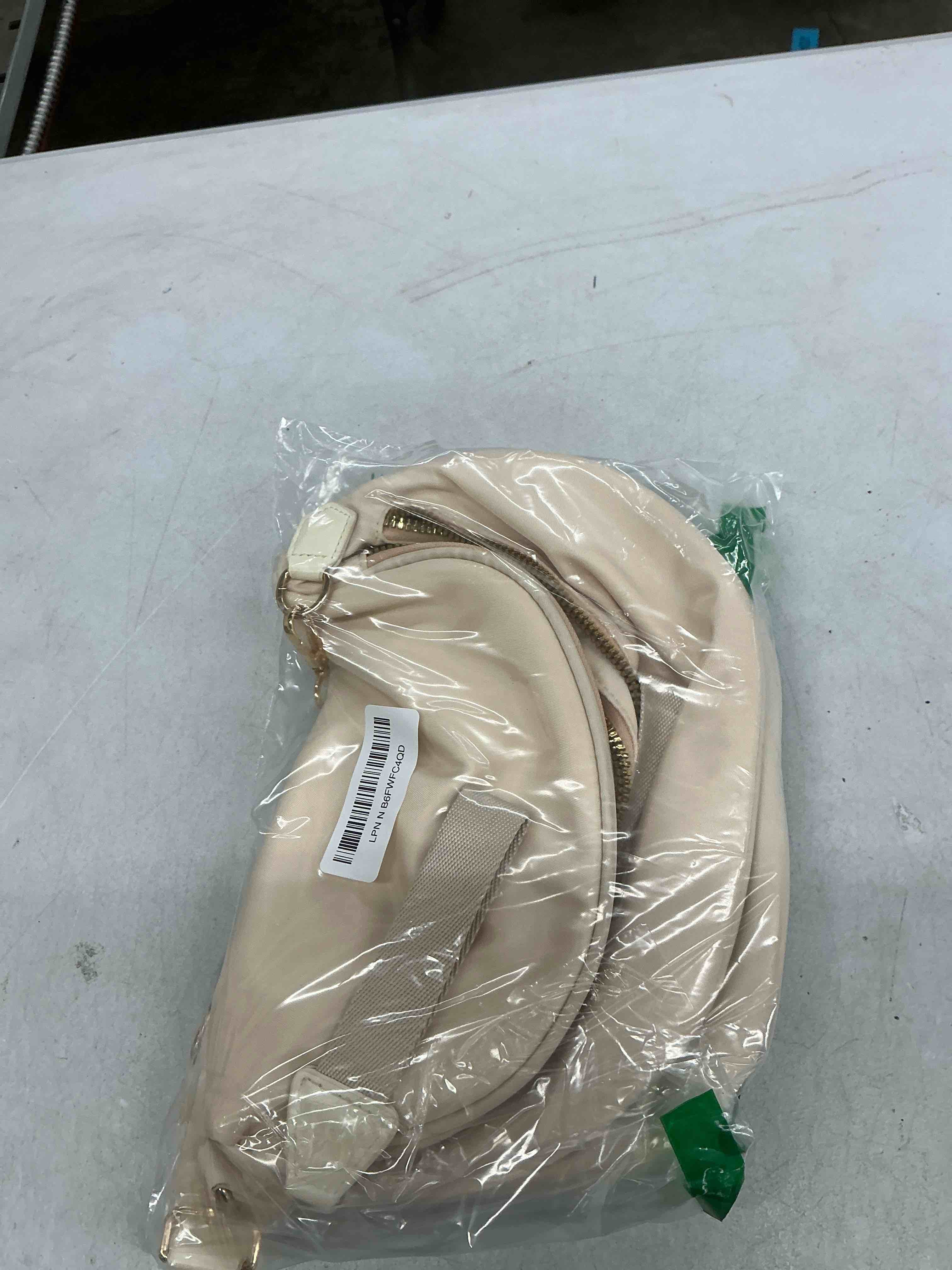 Condition photo showing Good Condition for newrogeng checkered crossbody bags for women, large nylon bum bags plus size fanny pack sling bag be
