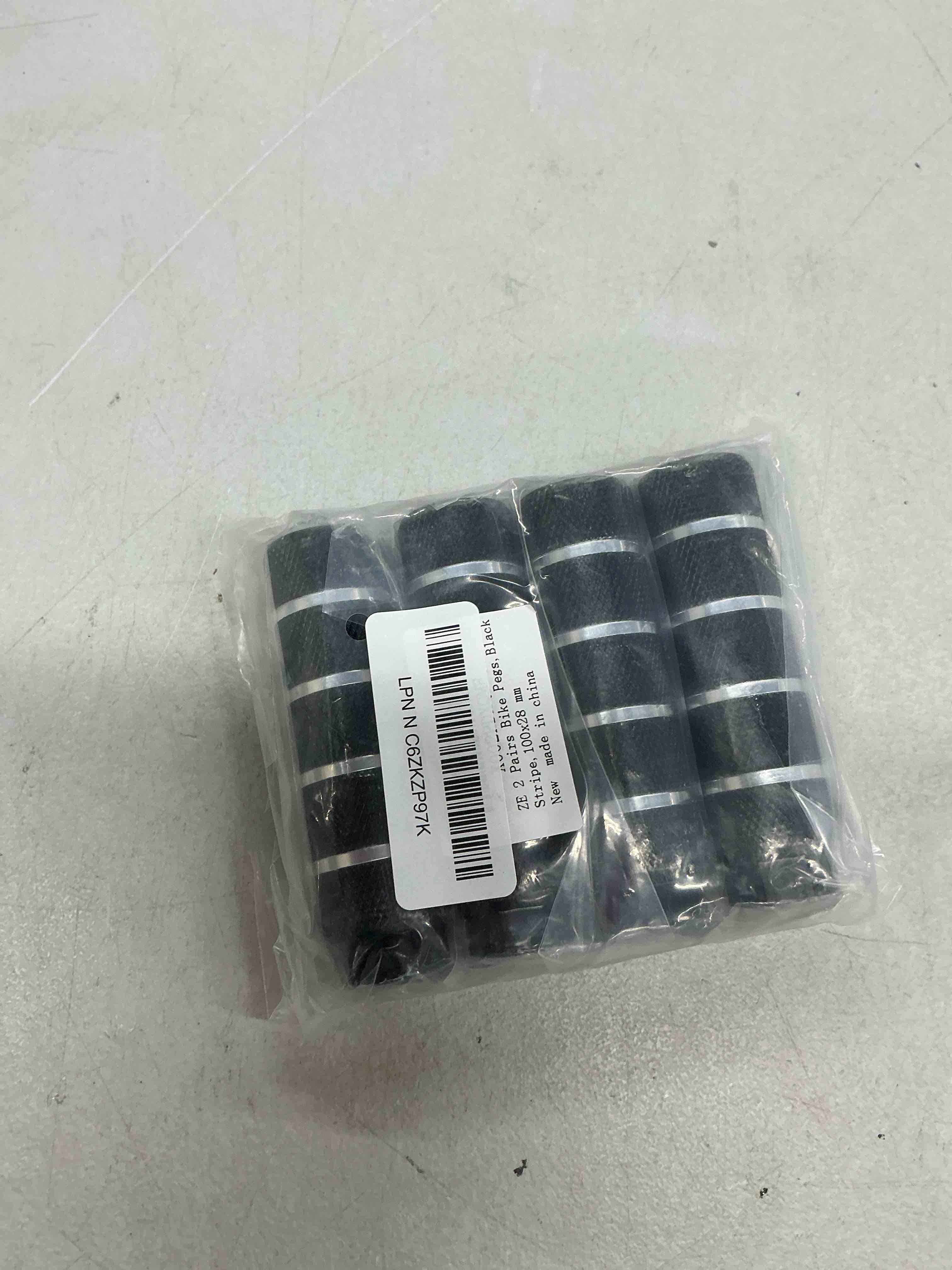 Condition photo showing Good Condition for zelerdo 2 pairs aluminum alloy bike pegs for mountain bike cycling rear stunt pegs fit 3/8 inch axles