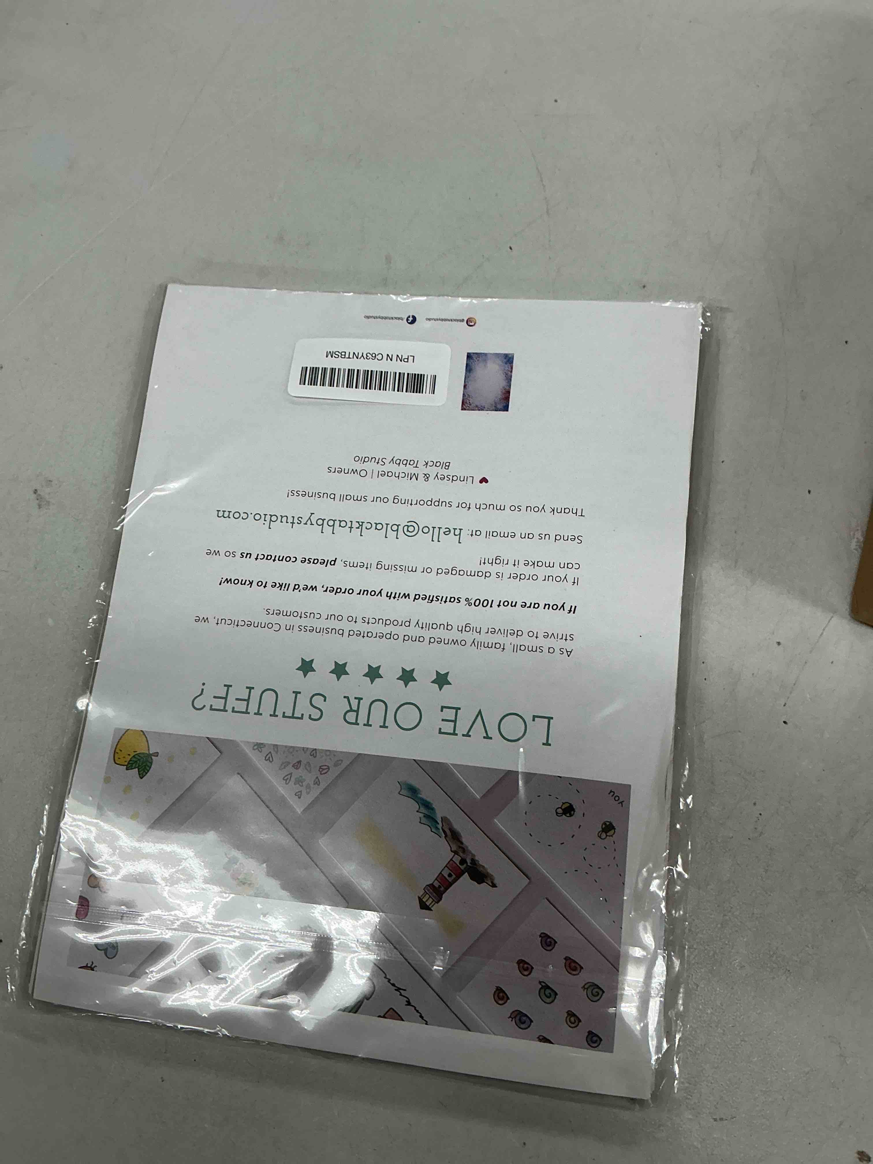 Condition photo showing Good Condition for american fireworks stationery paper - 60 sheets - great for patrotic holidays, party invitations, celebrations, letterhead, flyers