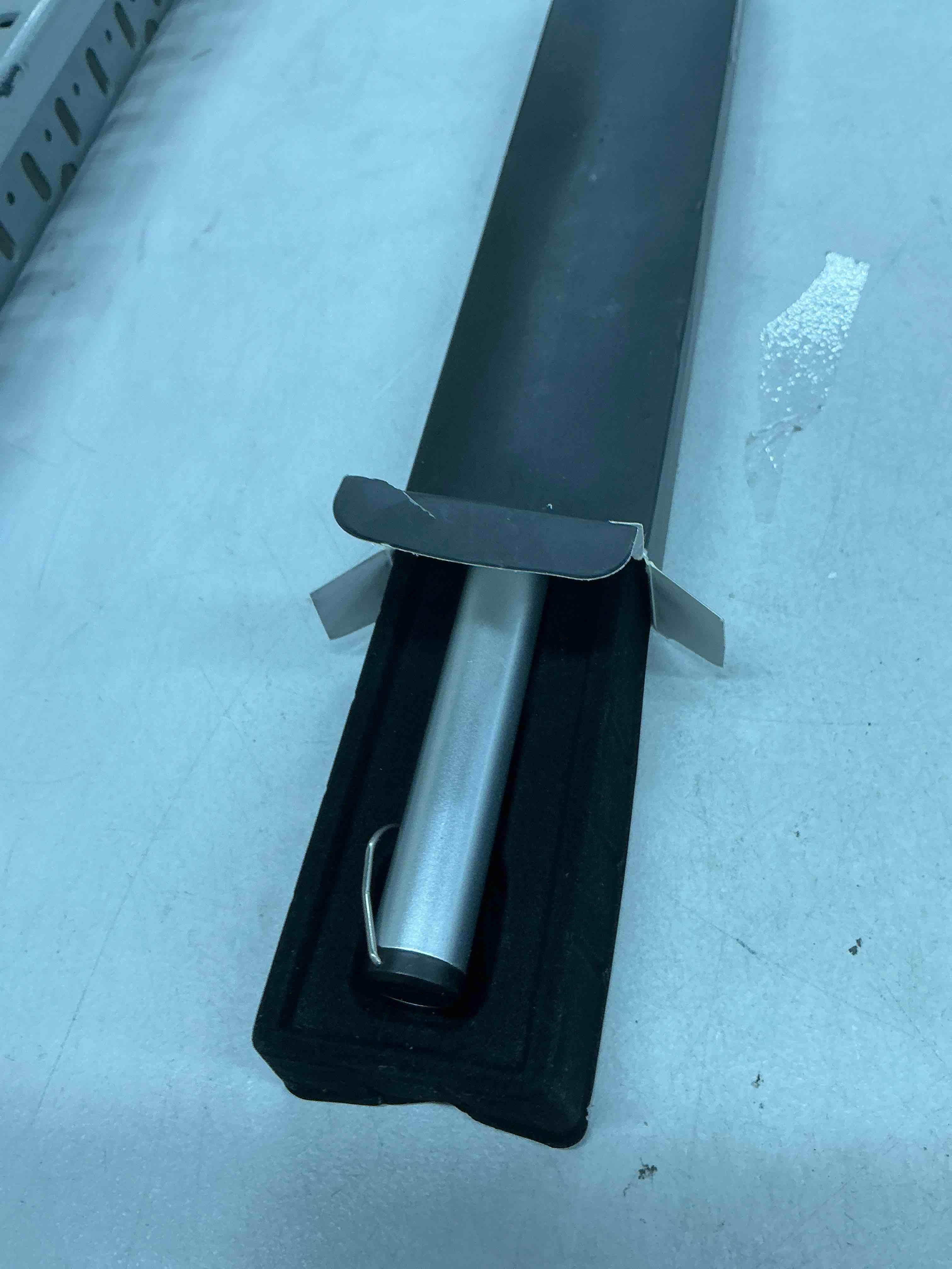 Condition photo showing Good Condition for electric long lighter, retractable length (11.4in-27.55in), lgnition port can be rotated 360°, rechargeable via usb, lighters suitable for lighting candles, barbecues, fireplaces, fire pits, etc.