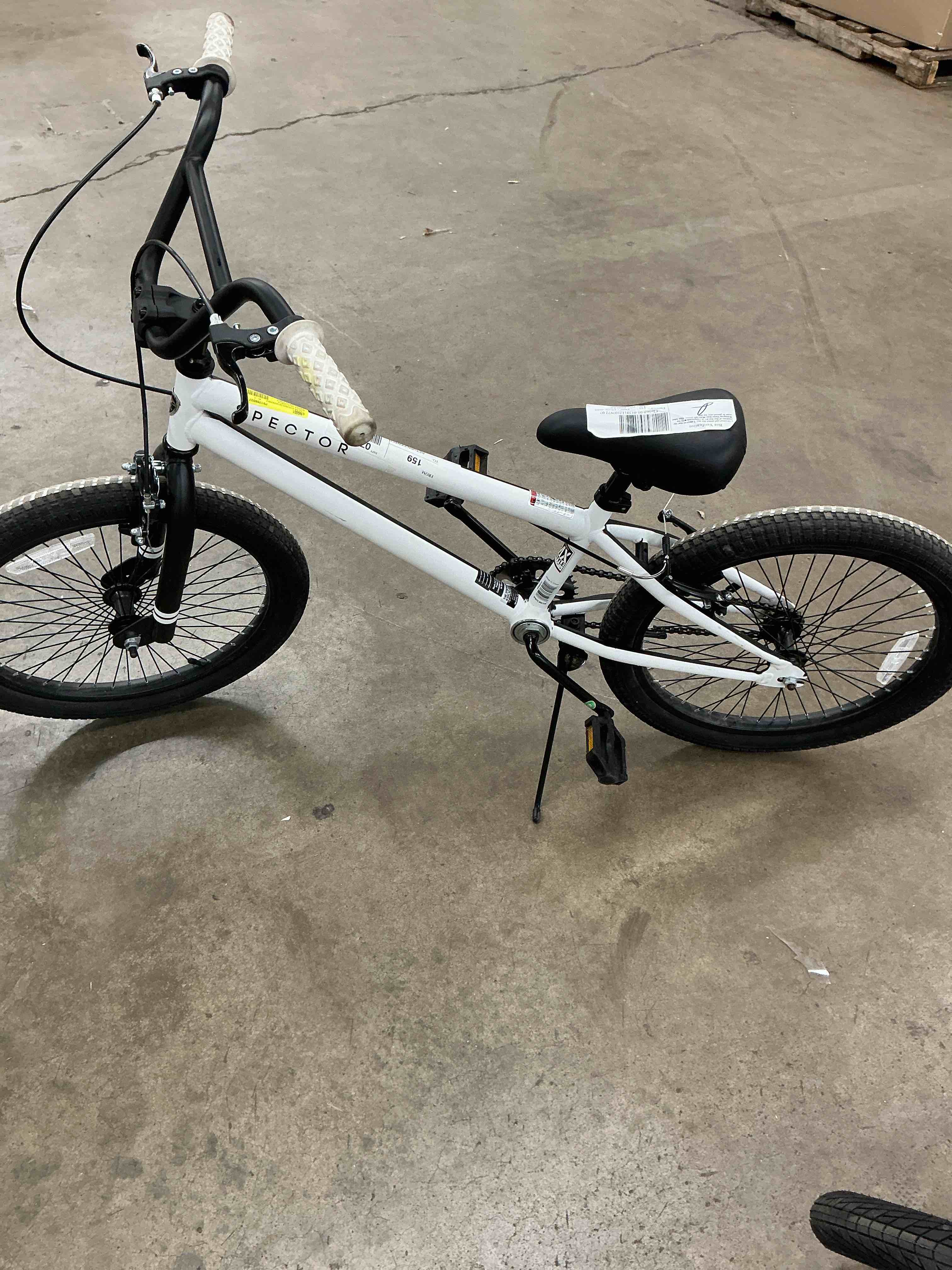 20 Kent Bicycles Spector BMX Bicycle Fits Rider 4 2 - 5 Black/White Child/Tween/Teen Unisex