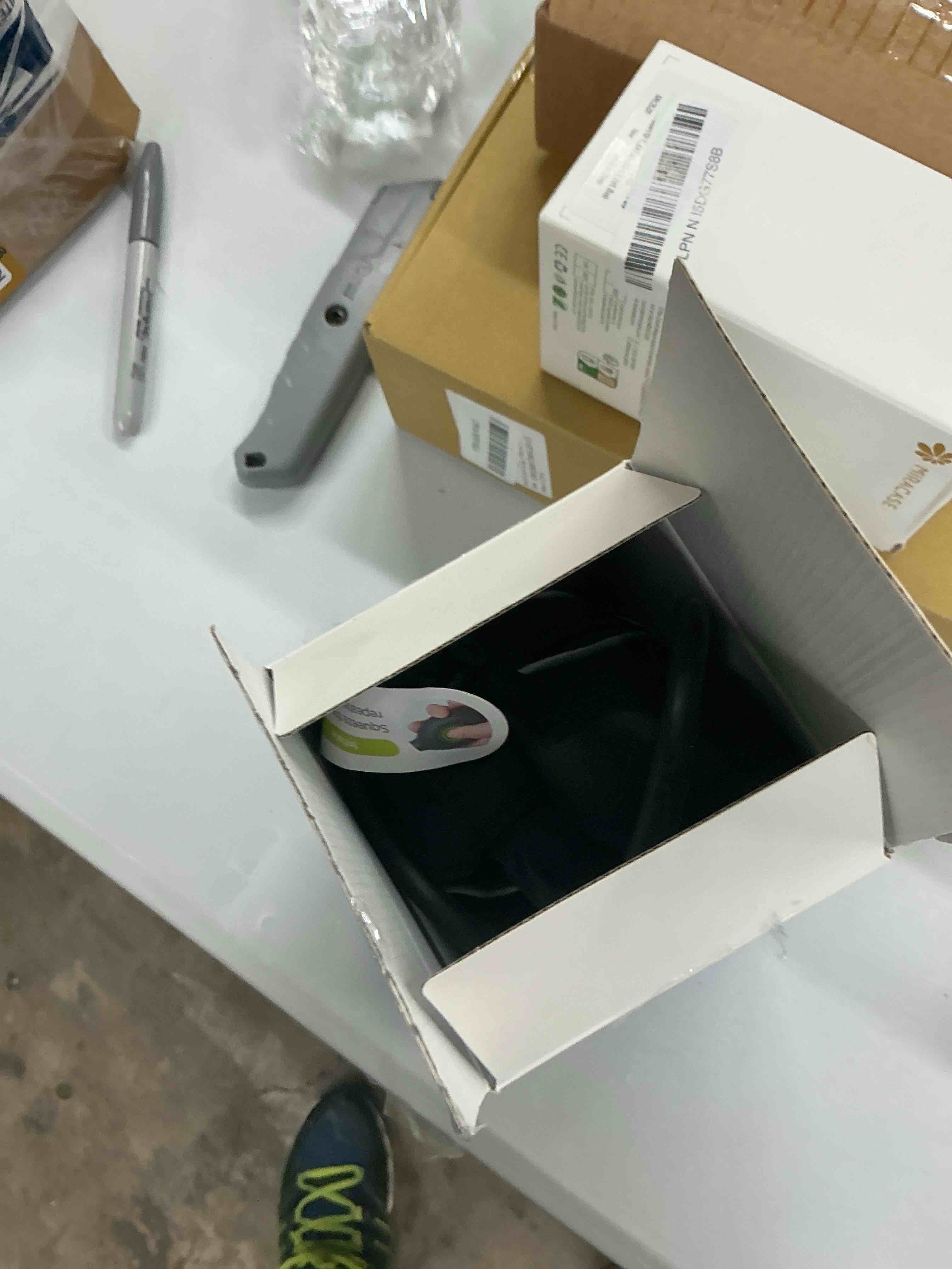 AUVON Inflatable Neck Stretcher for Cervical Traction, Cervical Stretcher with 3-Layer Design in Varying Sizes for Instant Relief, Neck Brace Pillow for Neck Support, Decompression Home