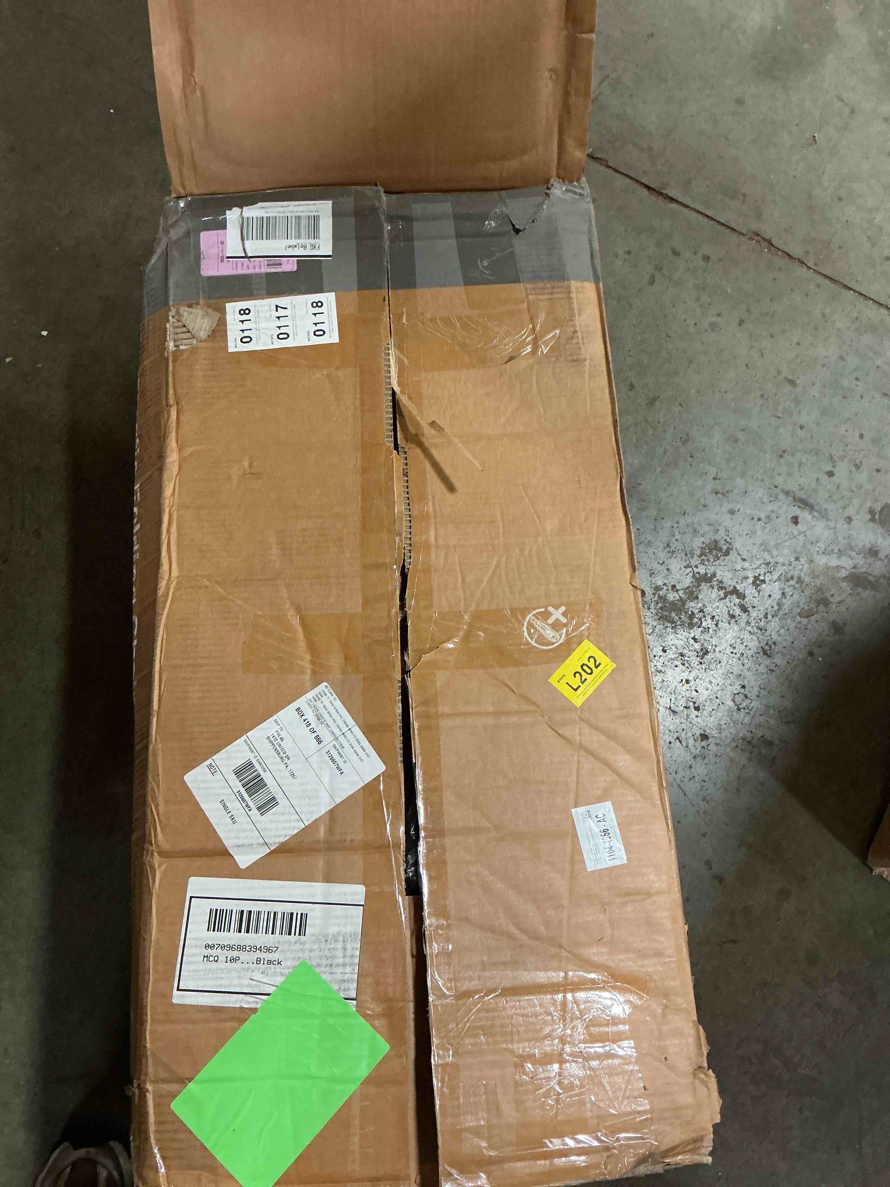 MCQ 10-Piece Folding Chair Set with Non-Slip Feet, 330 lbs. Weight Capacity, for Home and Office Use, for Indoor and Outdoor Activities, Black