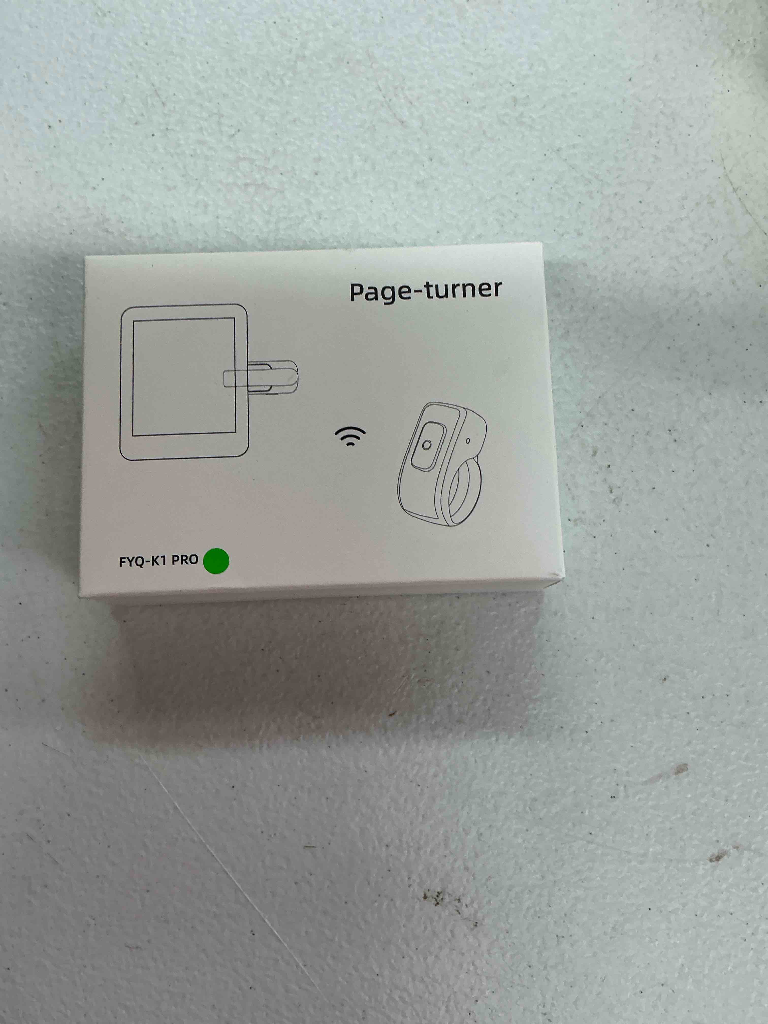 Condition photo showing New/Like New for page turner ring for kindle,remote control for iphone ipad android tablets e-readers,clicker page turner for kindle accessories for camera video record&shutter selfie (green)