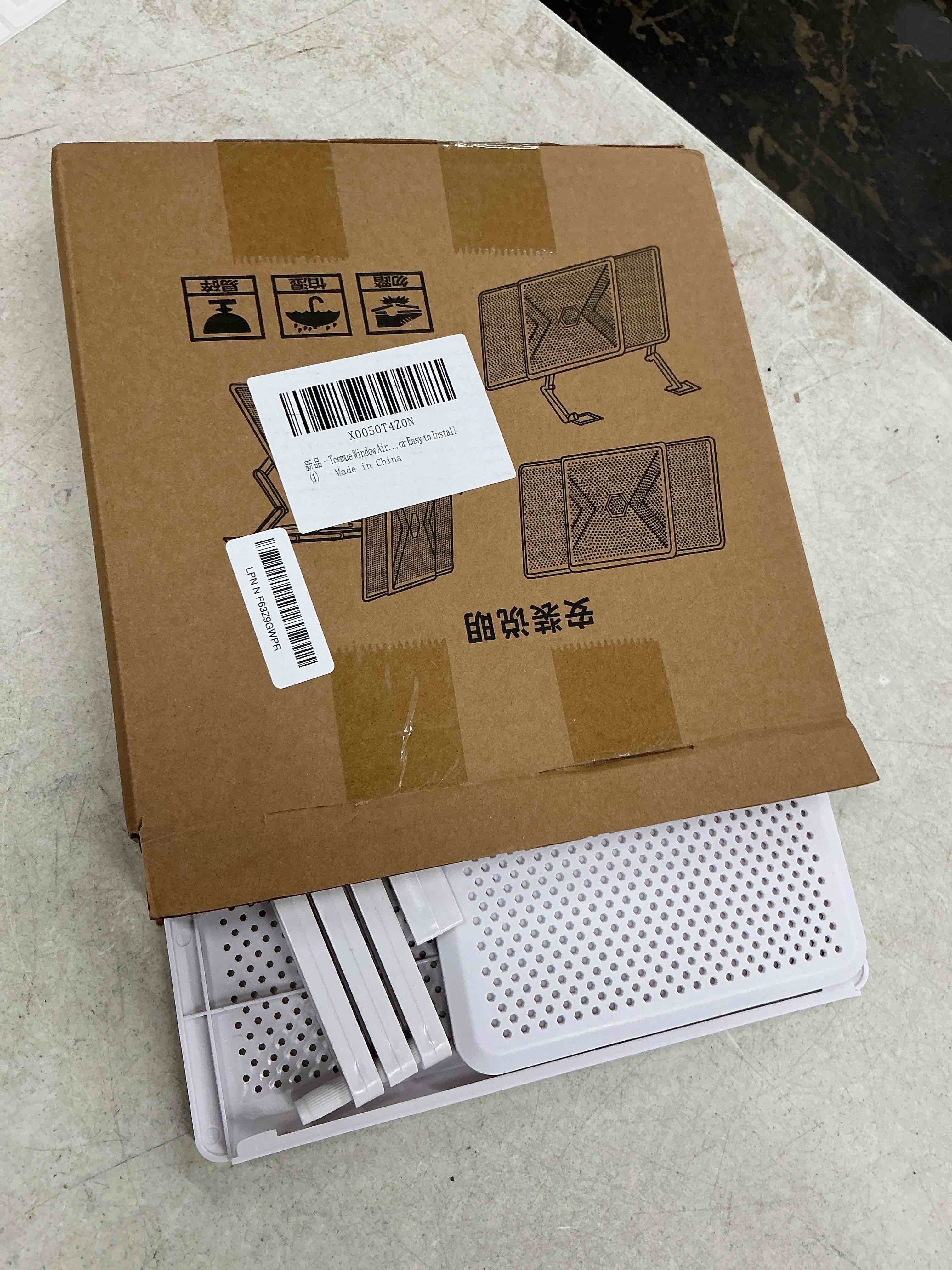 Condition photo showing Good Condition for window air conditioners deflector universal - room air conditioner window baffle adjustable wind direction - prevent direct blowing of cold air -ac air vent deflector easy to install (1)