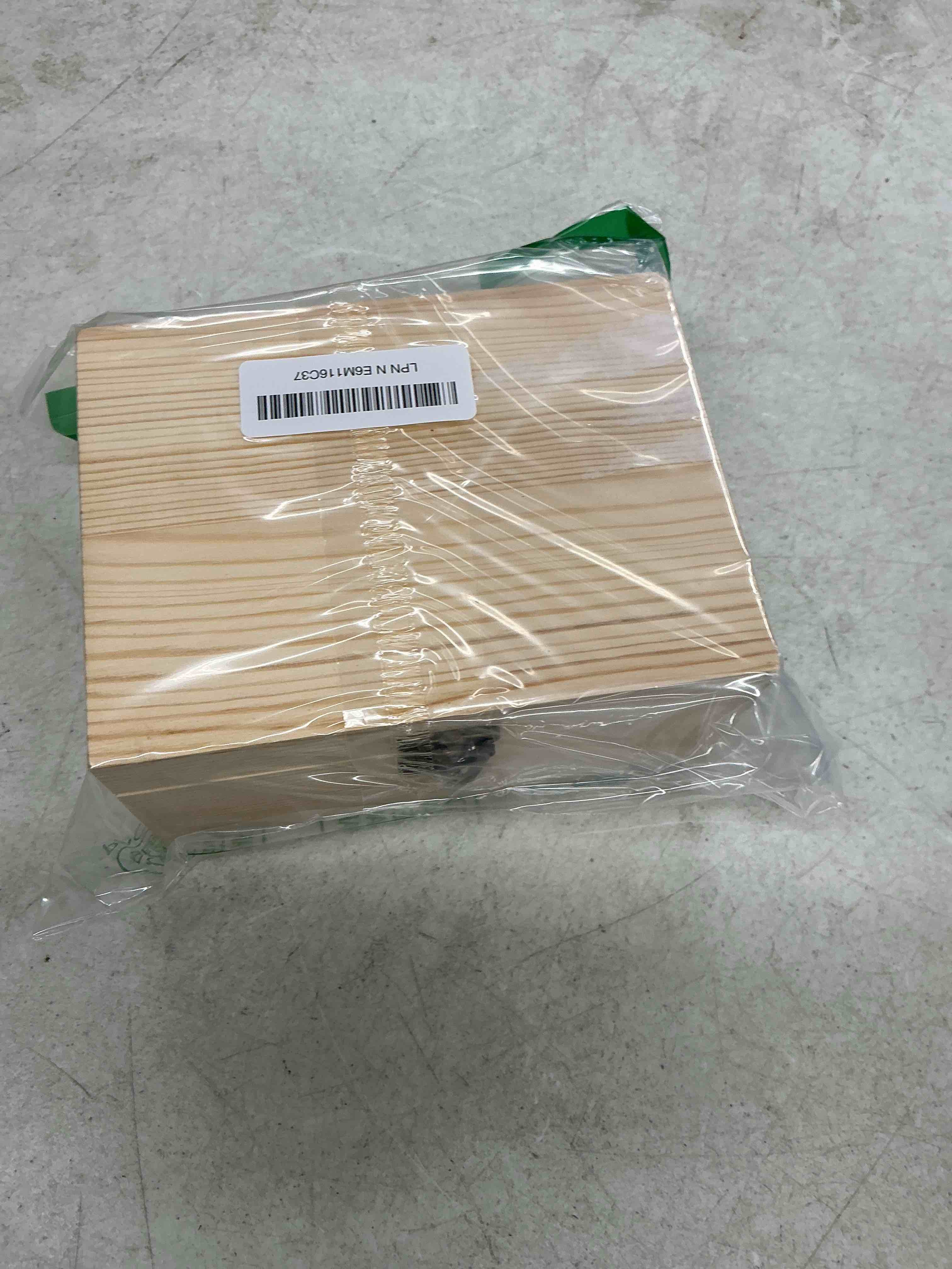 Condition photo showing Good Condition for (1-pack unfinished unpainted wooden box with hinged lid for crafts diy storage jewelry plain pine box - small 6.7"x5.1"x3.1" 1-pack (plain)