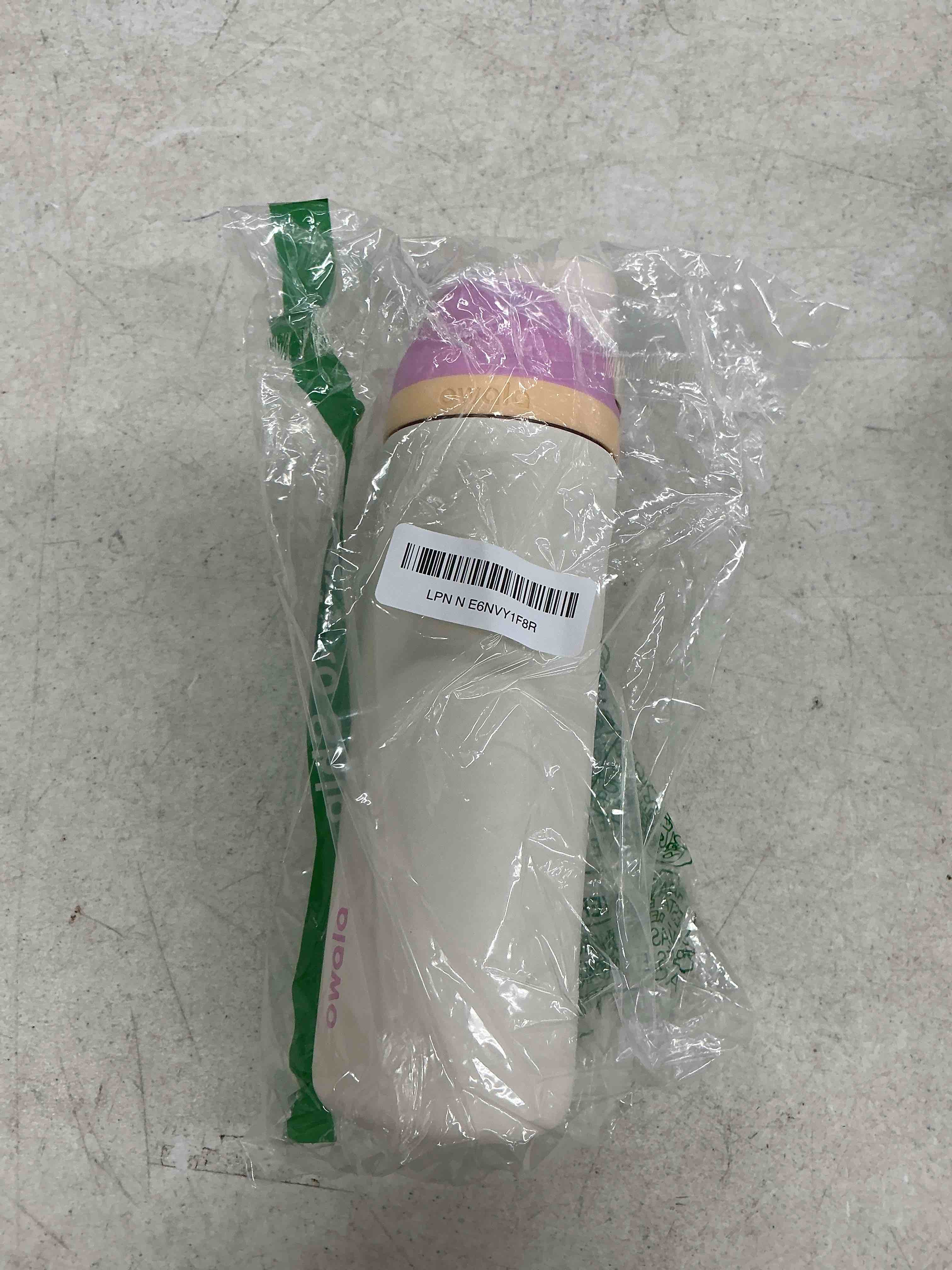 Condition photo showing Good Condition for owala freesip stainless steel water bottle 24 oz daybreak