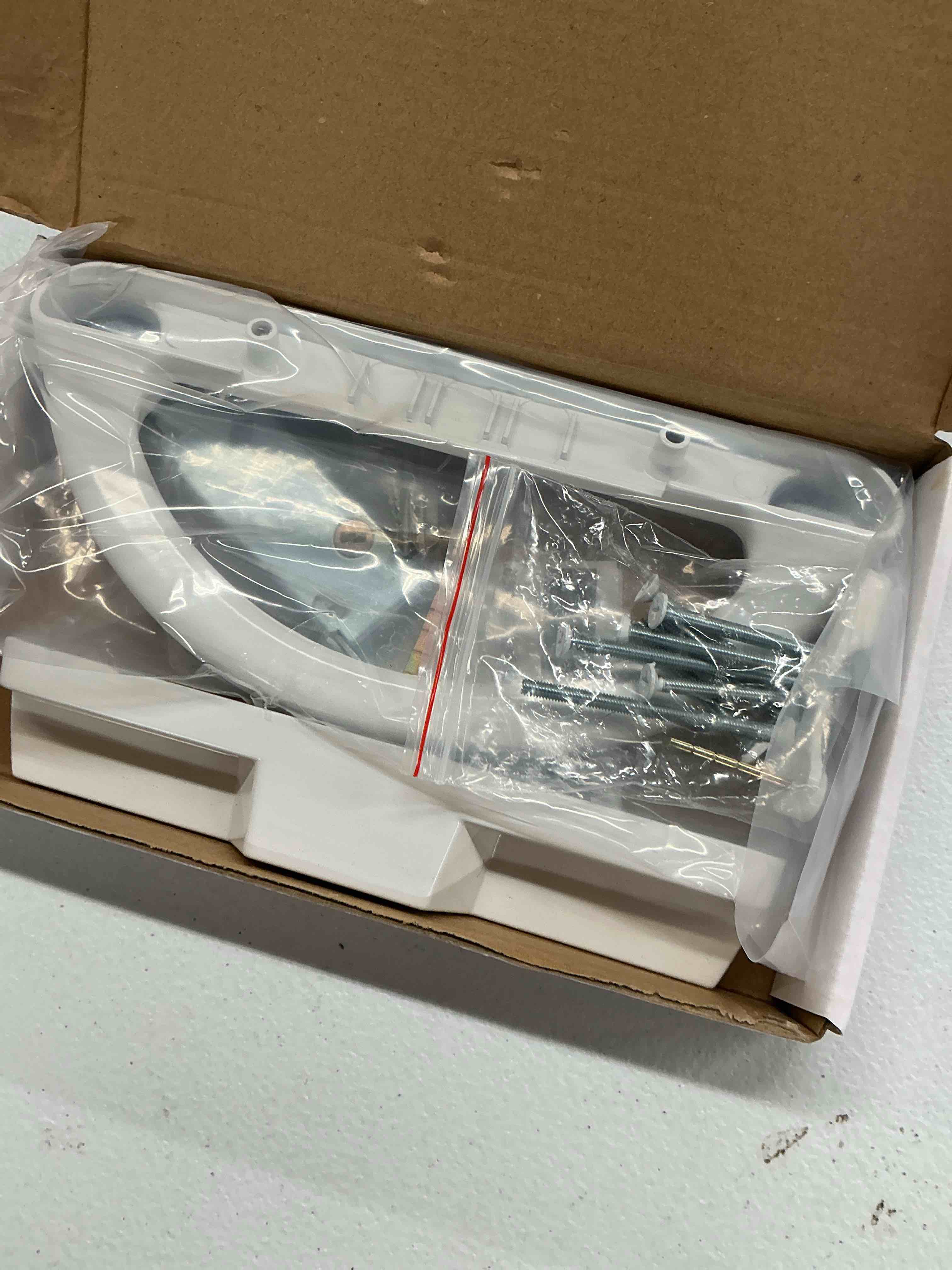 Condition photo showing Good Condition for hillmaster sliding glass door handle with mortise lock and key cylinder,patio door lock with key replacement patio door handle set sliding door lock fits 3-15/16" screw hole spacing,reversible design white