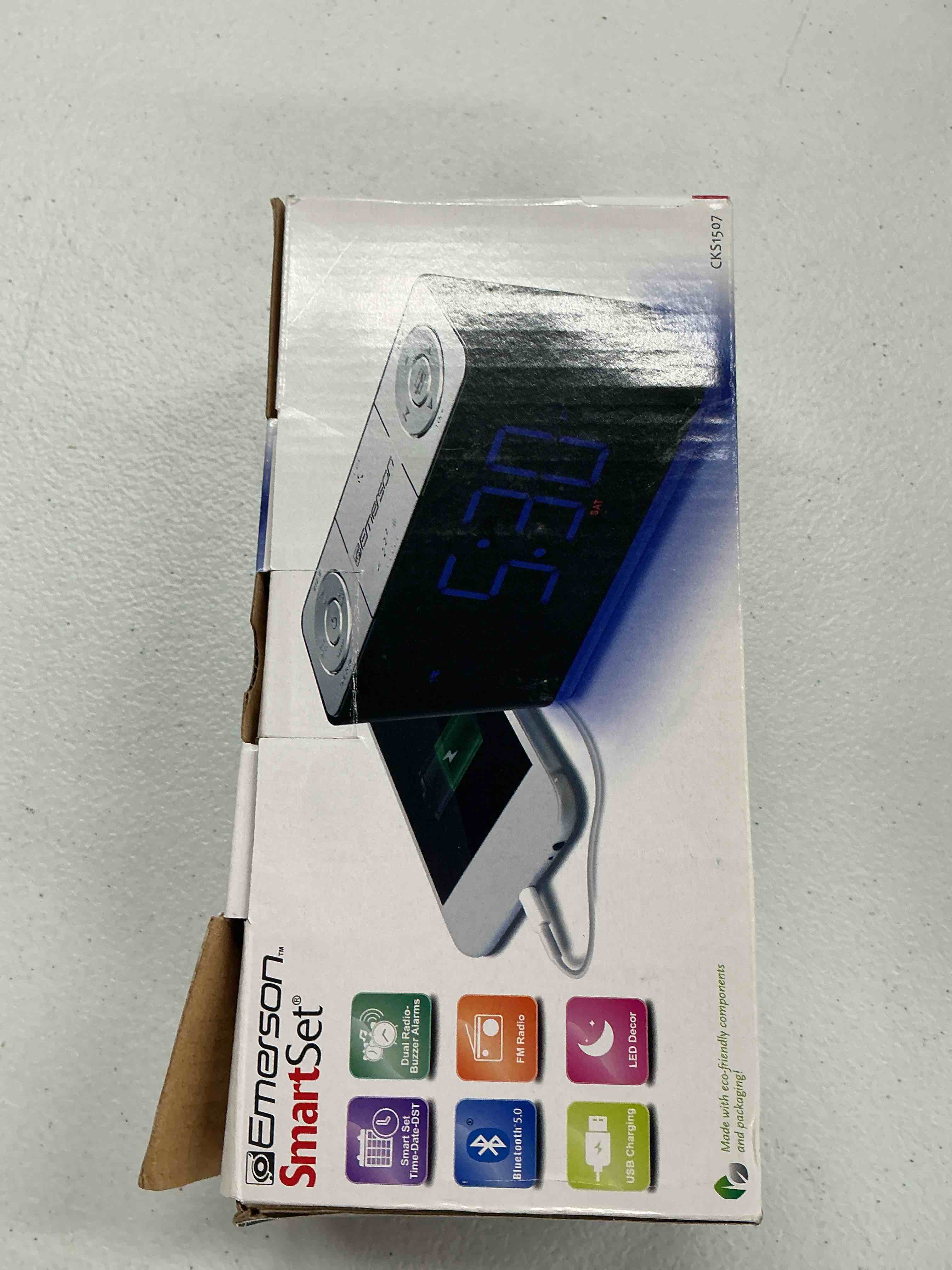 Condition photo showing Good Condition for emerson cks1507 smartset radio alarm clock, 1.4" blue led digital display, usb charging port, brightness dimmer controls, bluetooth connectivity, set alarm to radio, music, or buzzer, black